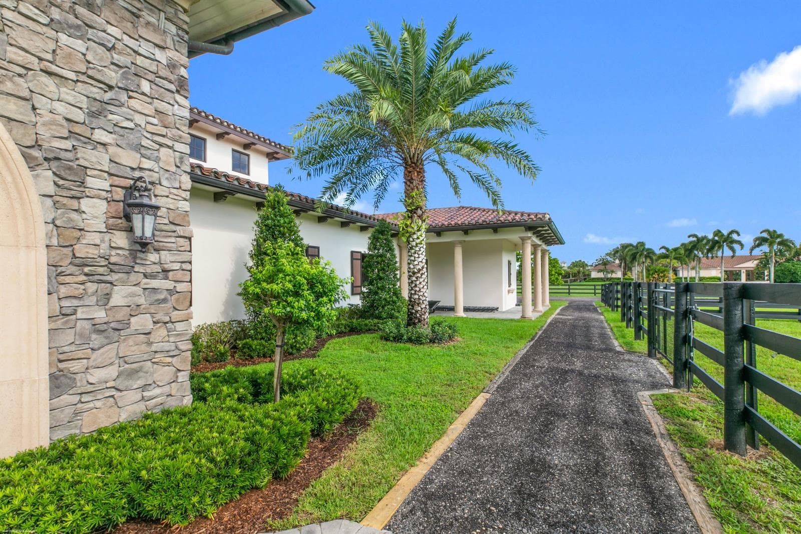 15726 Estancia Lane, Wellington, FL 33414 photo 4