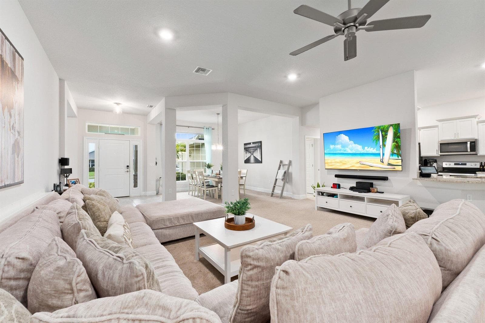 8324 Amalfi Circle, Fort Pierce, FL 34951 photo 2