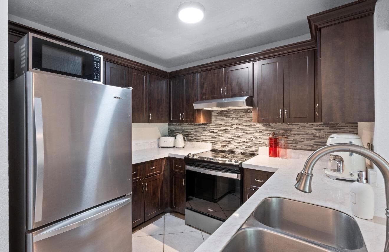 3900 NE 18TH Avenue # 13C, Oakland Park, FL 33334 photo 4