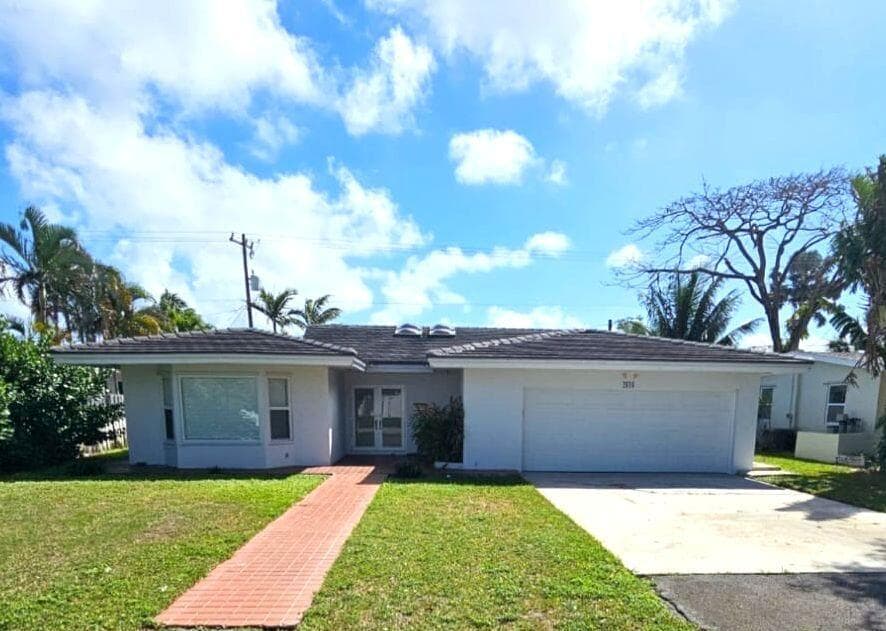 2648 NE 9TH Street, Pompano Beach, FL 33062