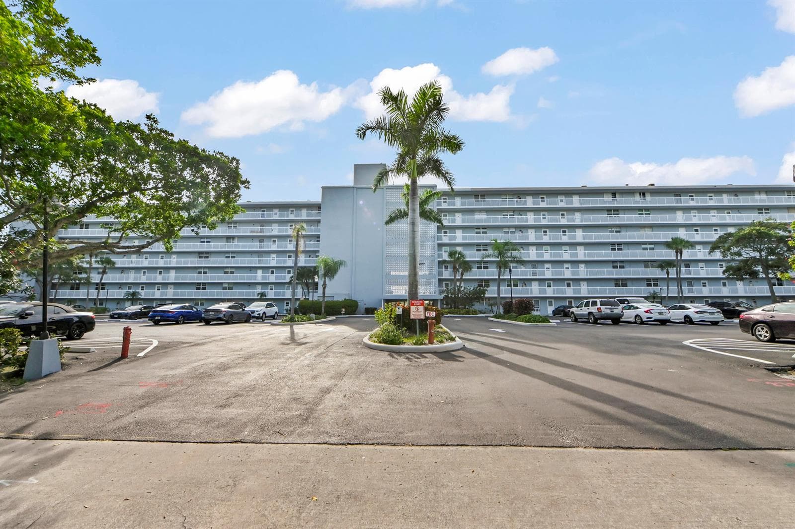 5700 NW 2ND Avenue # 708, Boca Raton, FL 33487 photo 2