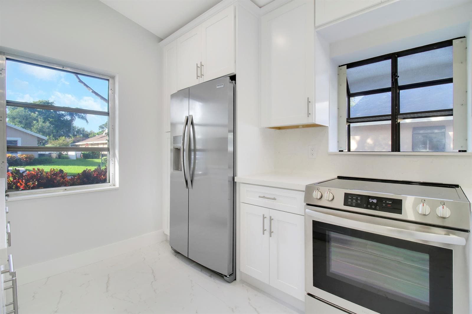 8055 SWEETBRIAR Way, Boca Raton, FL 33496 photo 4