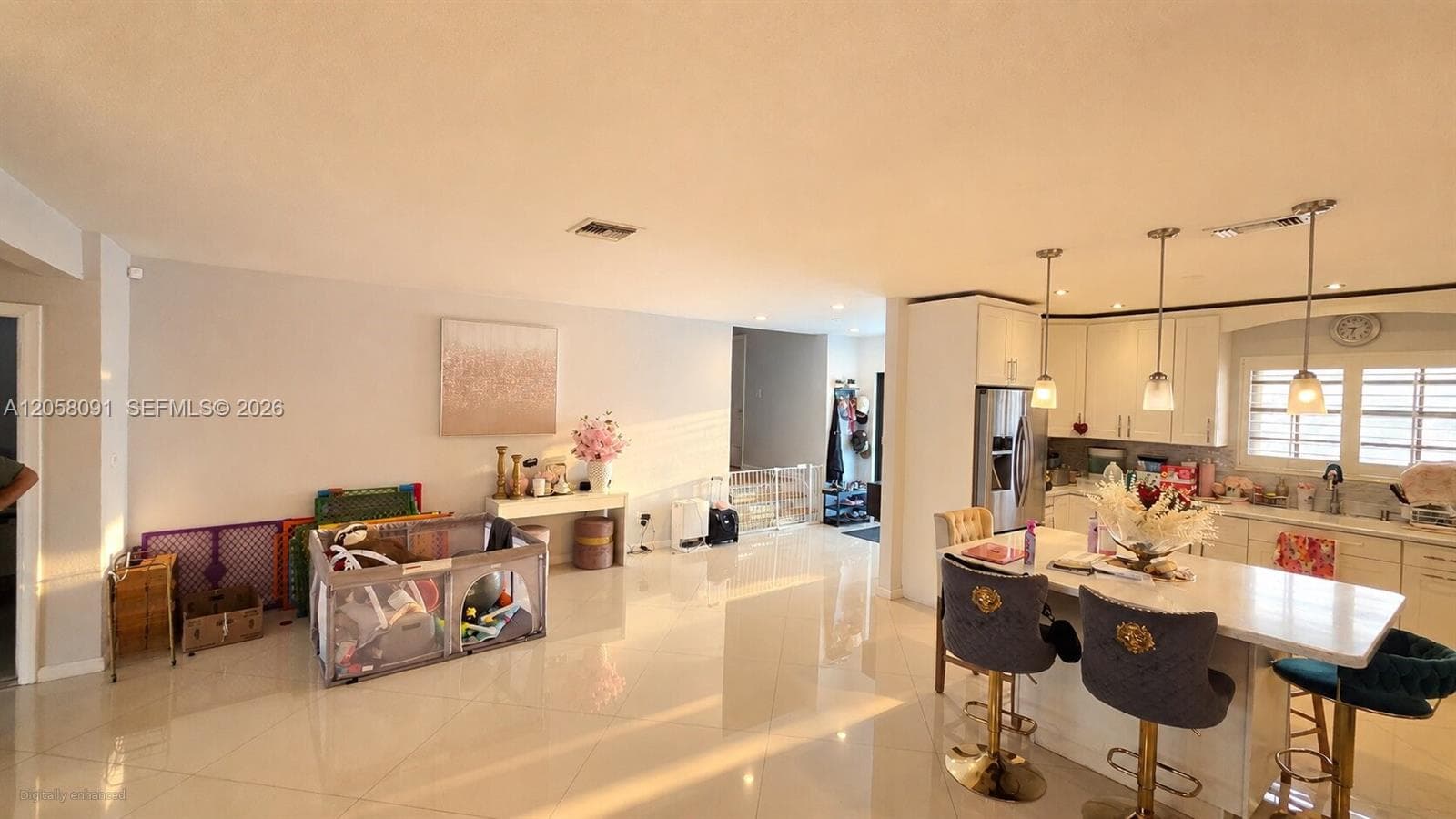 565 NE 179th Dr, North Miami Beach, FL 33162 photo 5