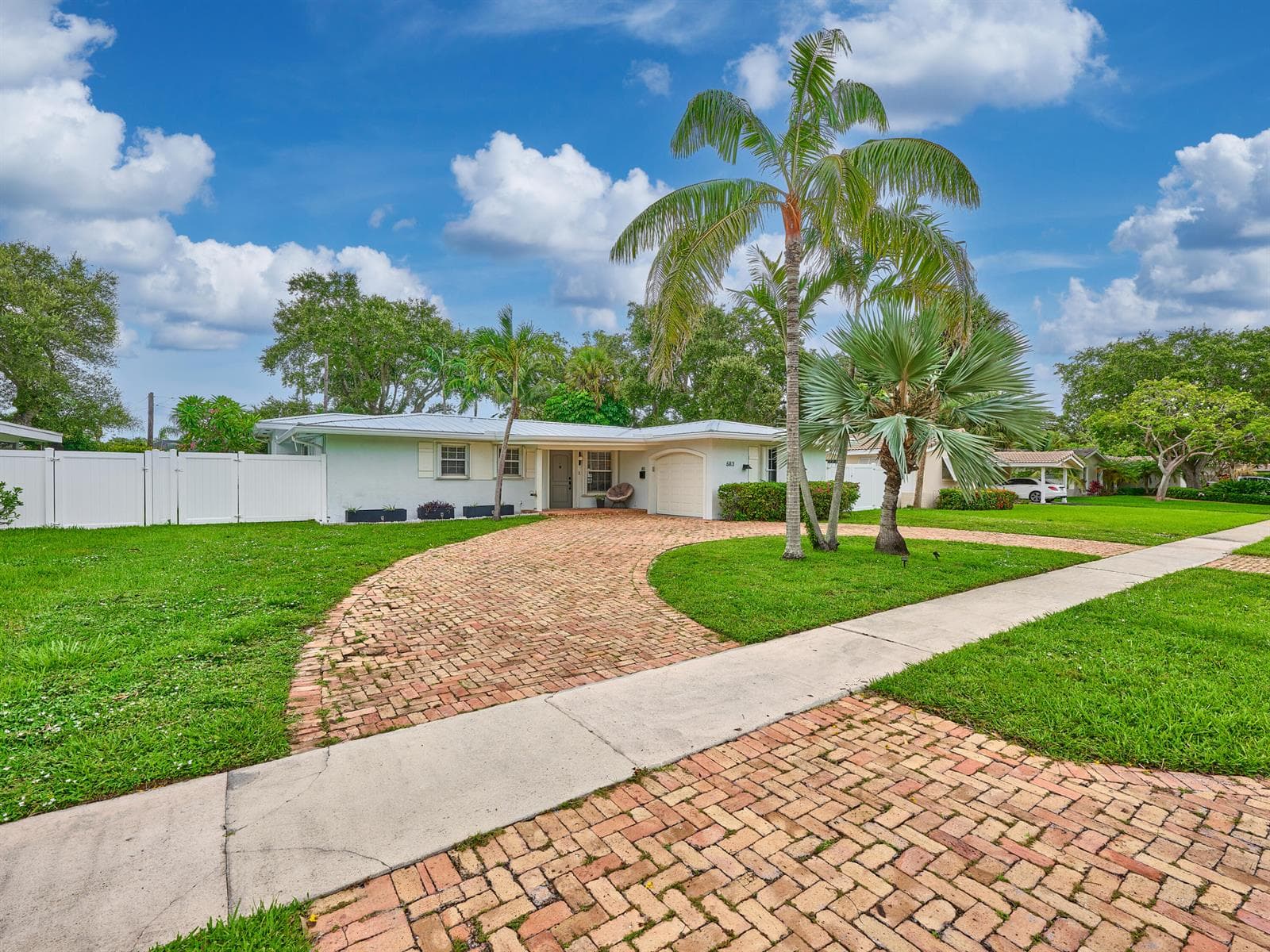 683 SW 2ND Street, Boca Raton, FL 33486 photo 3