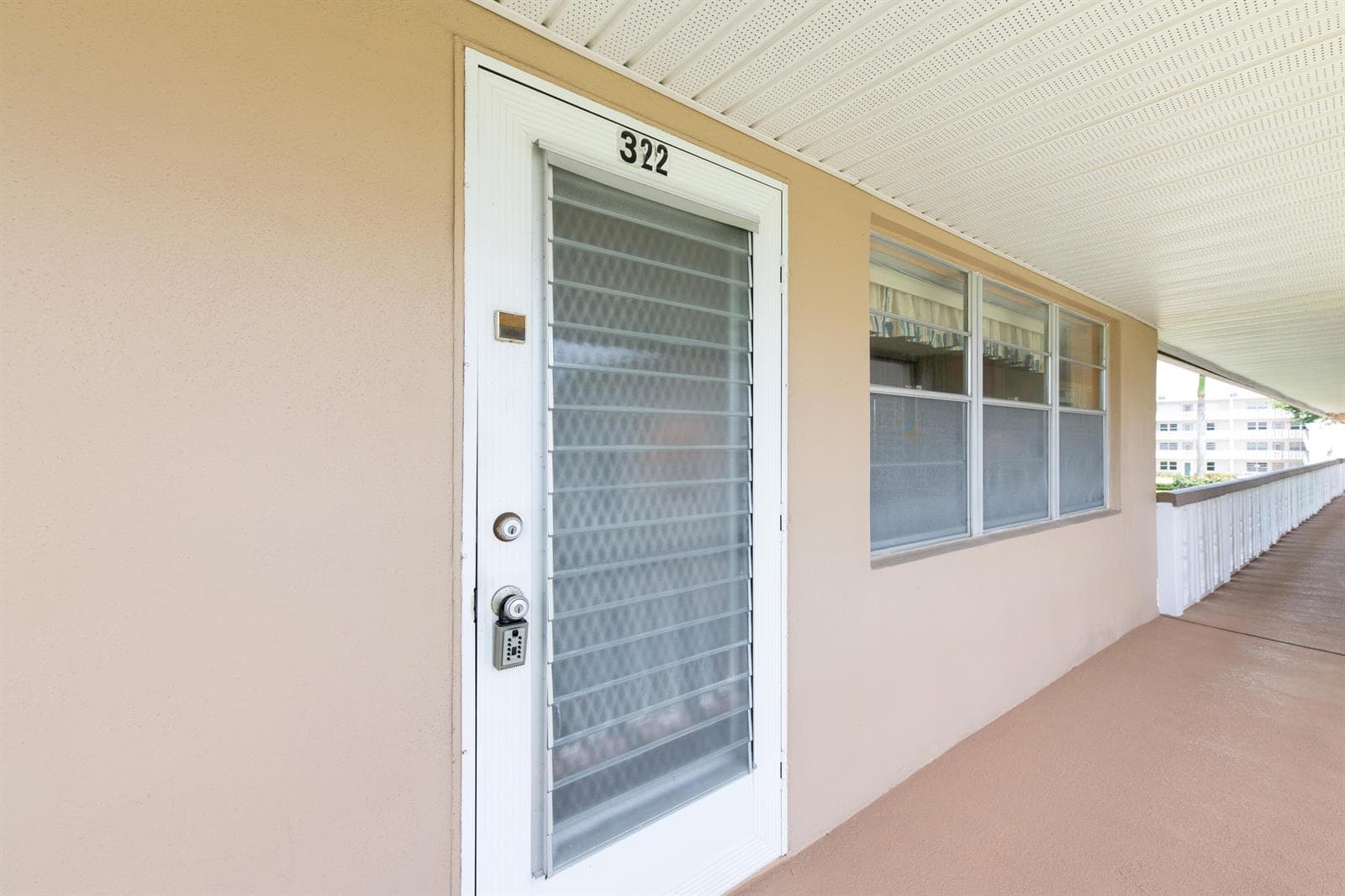 322 WINDSOR N, West Palm Beach, FL 33417 photo 3