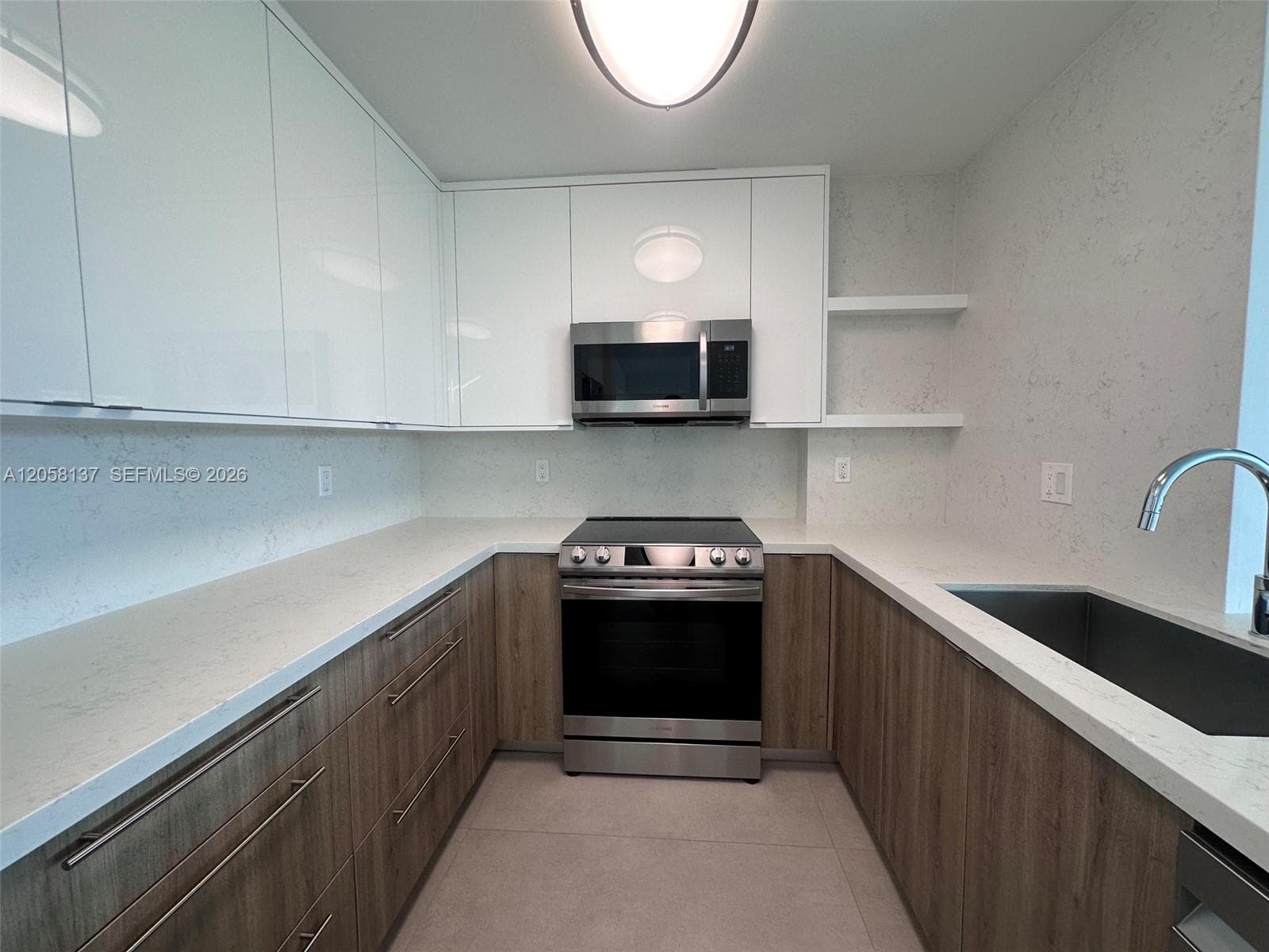 100 Bayview Dr # 317, Sunny Isles Beach, FL 33160 photo 4