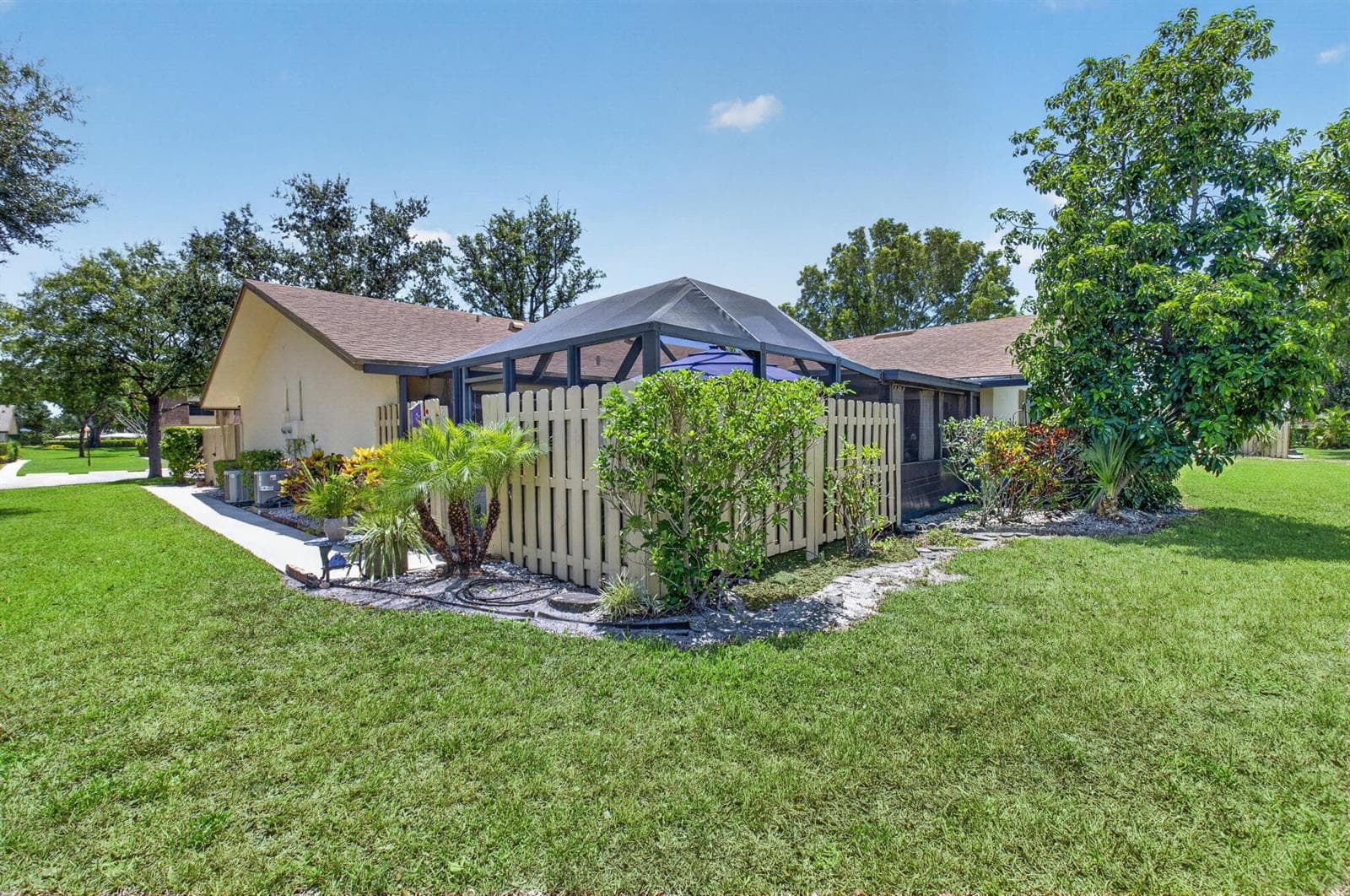 872 NW 29TH Avenue # B, Delray Beach, FL 33445 photo 2