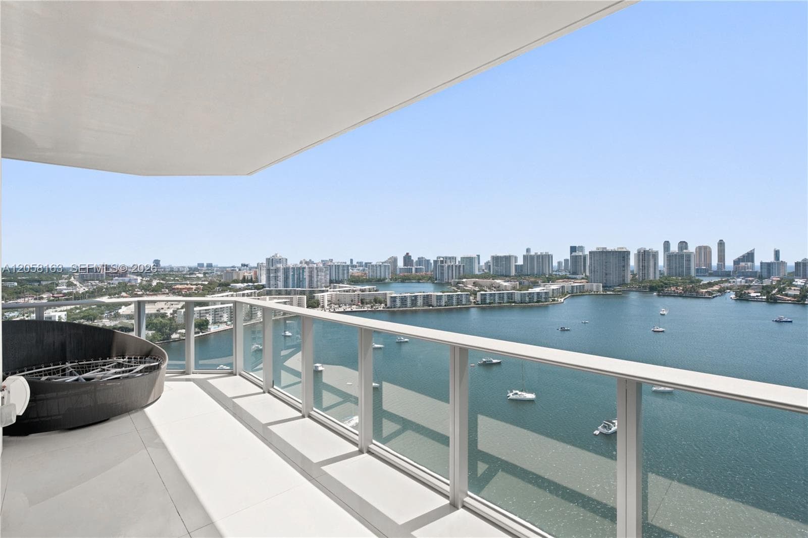 17301 Biscayne Blvd # 2010, North Miami Beach, FL 33160 photo 3
