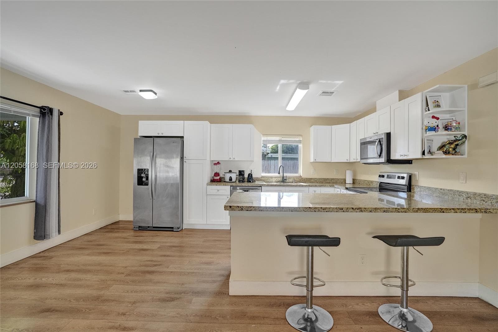 2820 NW 4th St, Pompano Beach, FL 33069 photo 2
