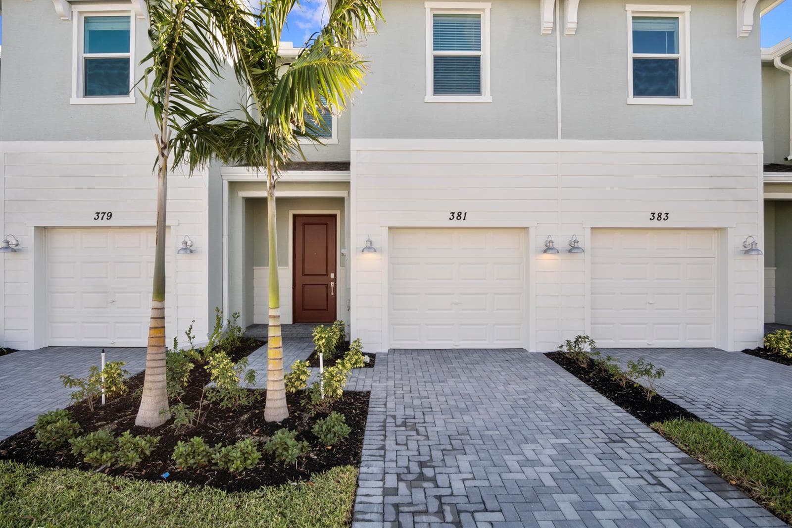 381 SE CROSSOAK Lane, Port St. Lucie, FL 34984 photo 4