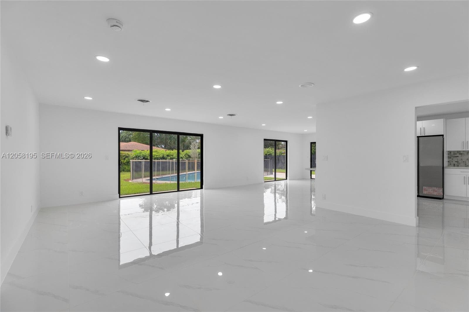 6940 NW 6TH ST, Plantation, FL 33317 photo 3