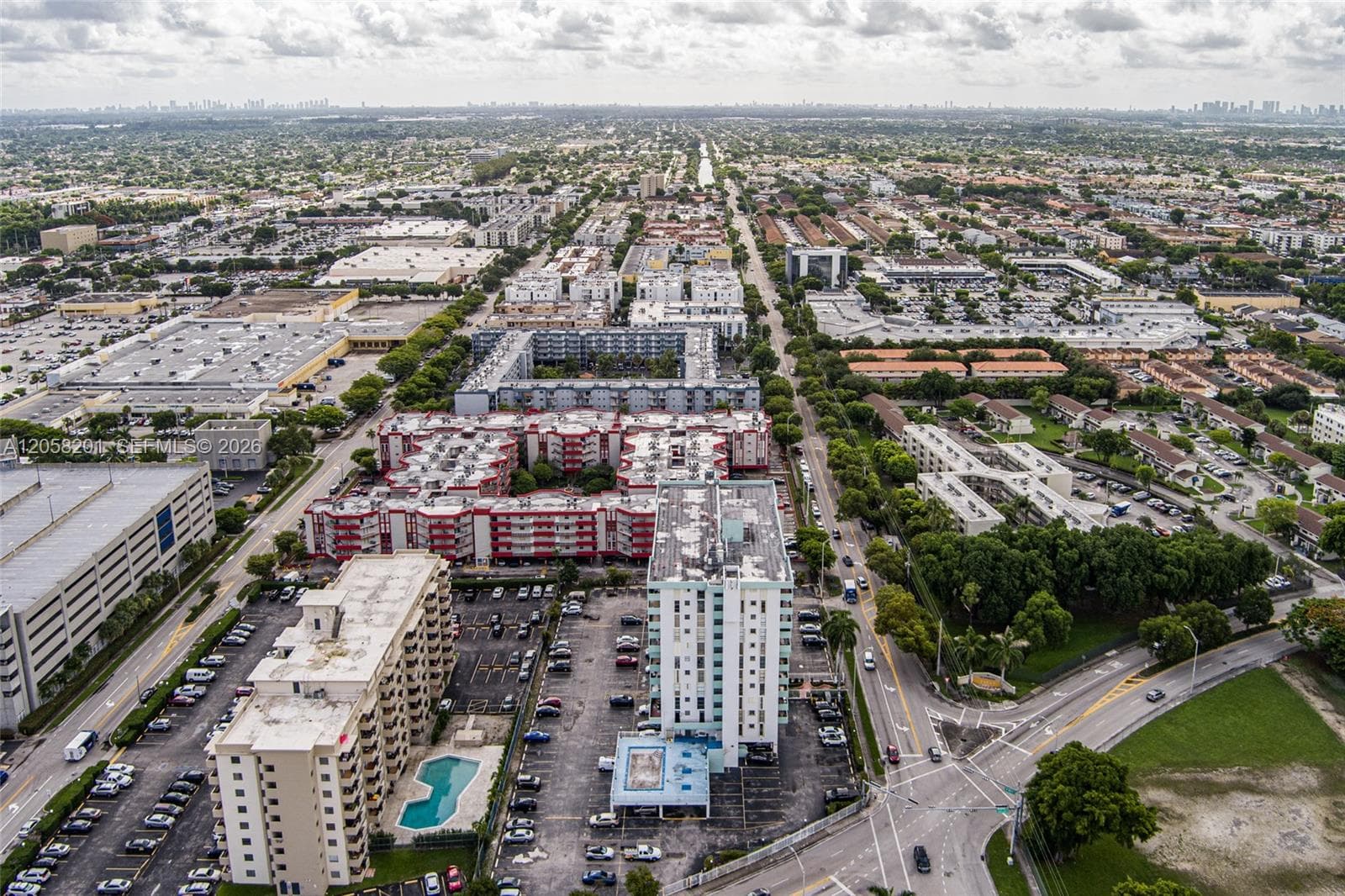 1825 W 44th Pl # 509, Hialeah, FL 33012 photo 5