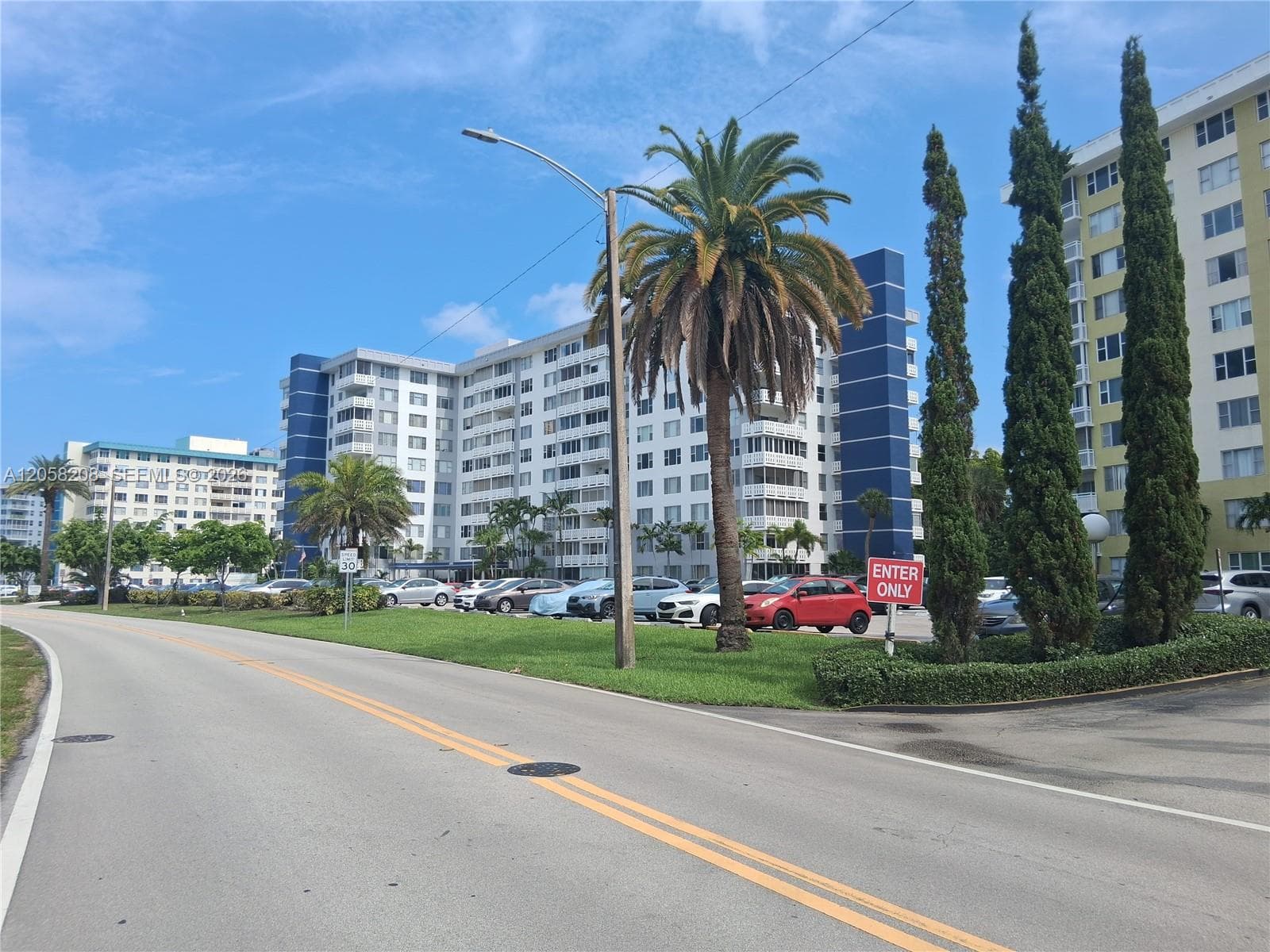 4400hillcrest Hillcrest DR # 201B, Hollywood, FL 33021 photo 2