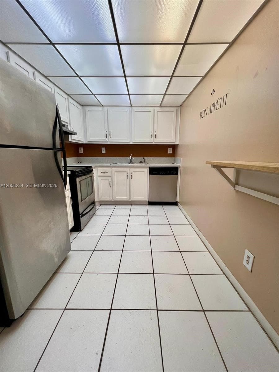 700 NW 214th St # 411, Miami Gardens, FL 33169 photo 5