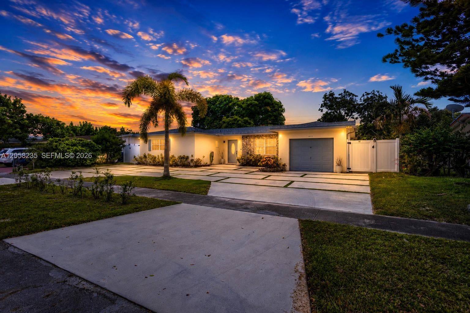 4930 NW 17th St # 0, Lauderhill, FL 33313