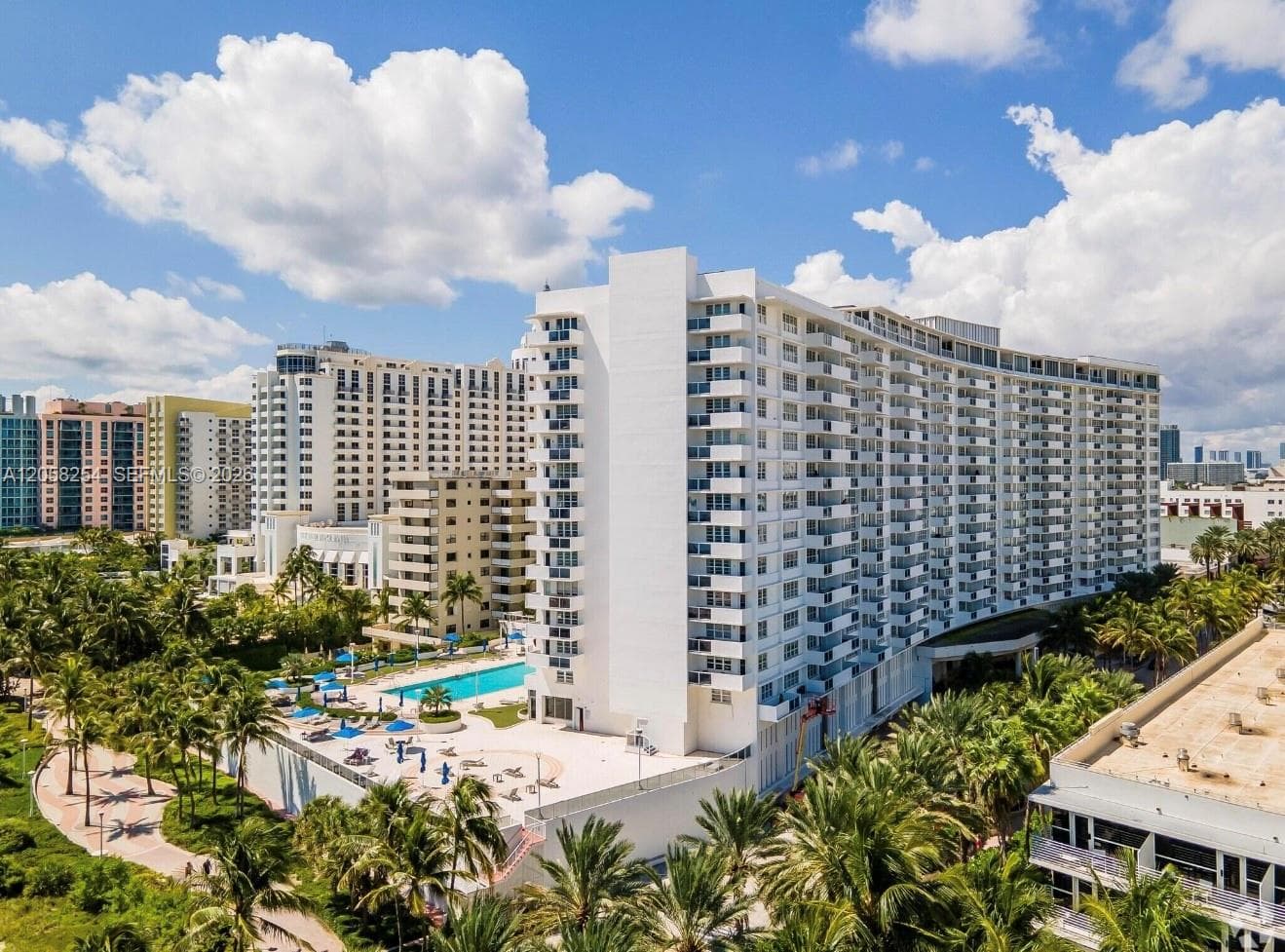100 Lincoln Rd # 602, Miami Beach, FL 33139 photo 2