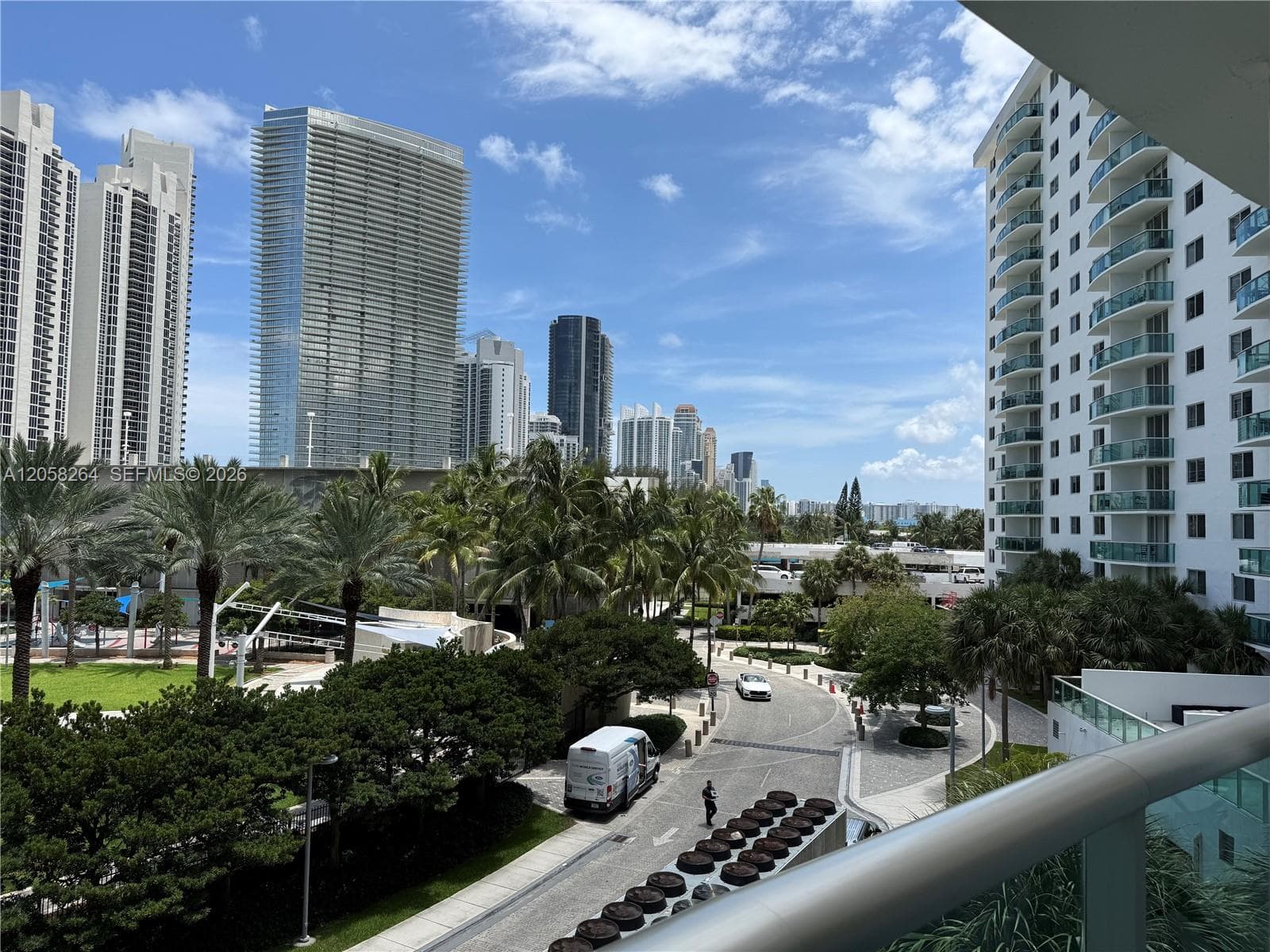 19370 Collins Ave # 423, Sunny Isles Beach, FL 33160 photo 3