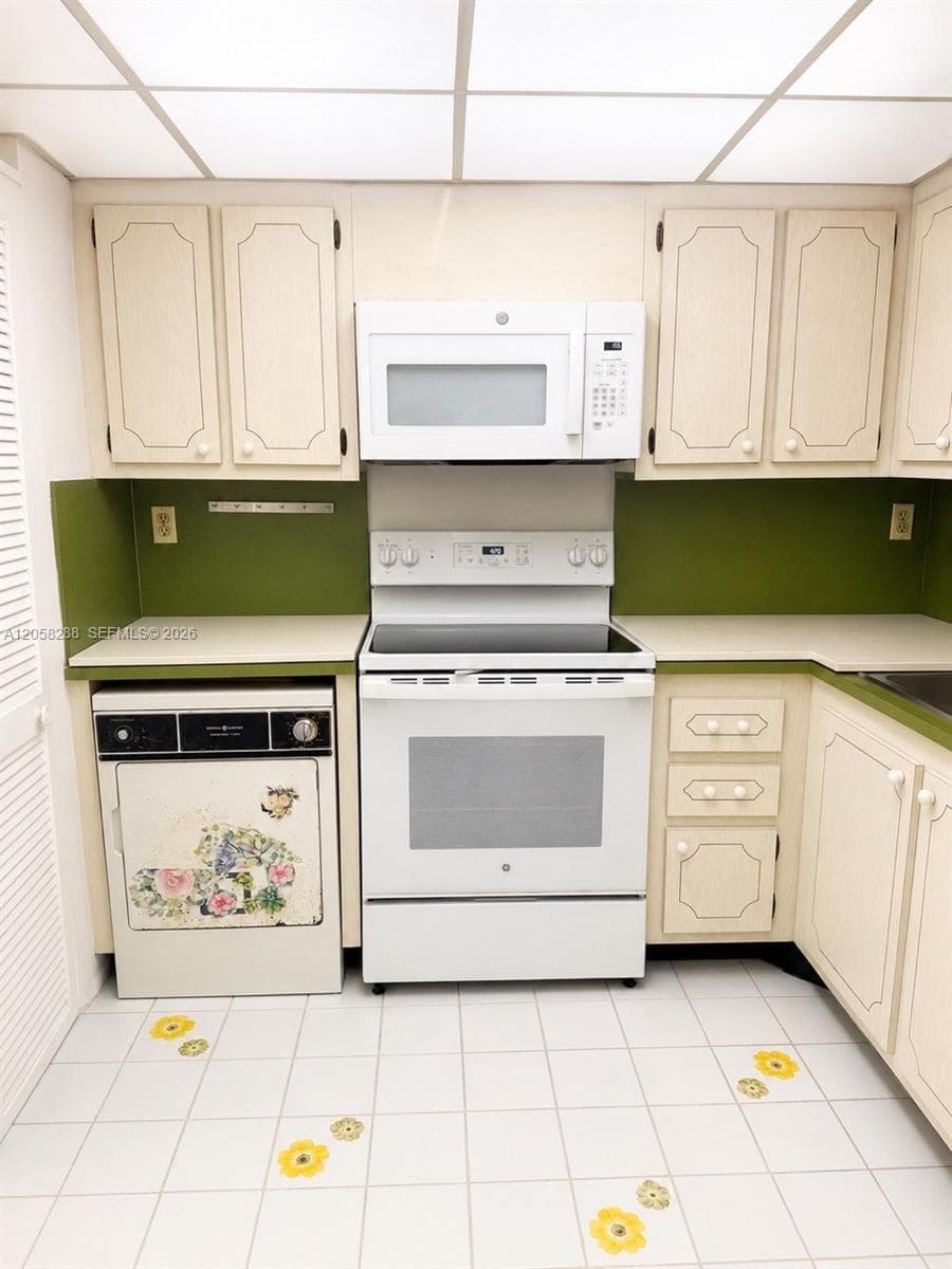 1865 Brickell Ave # A1802, Miami, FL 33129 photo 4