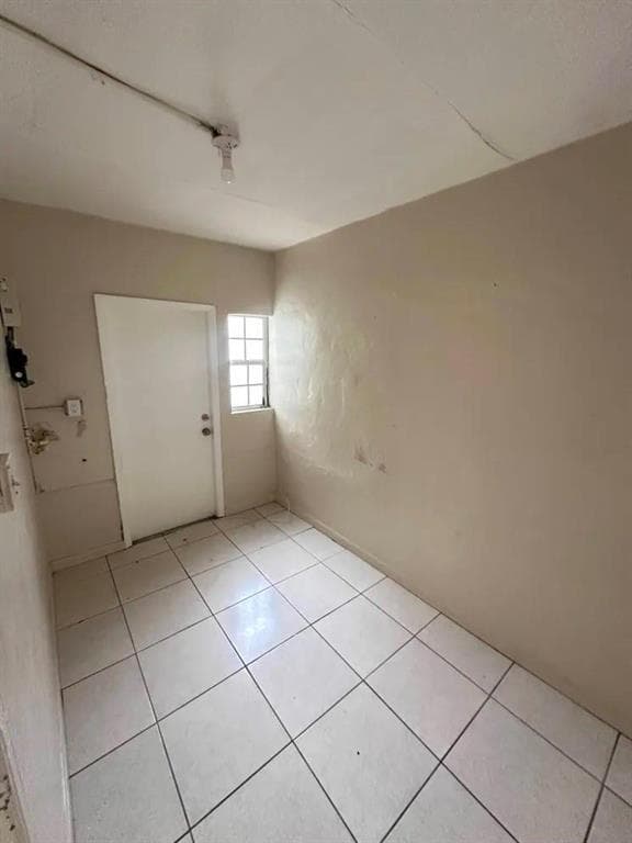 633 NW 15TH Terrace, Fort Lauderdale, FL 33311 photo 5