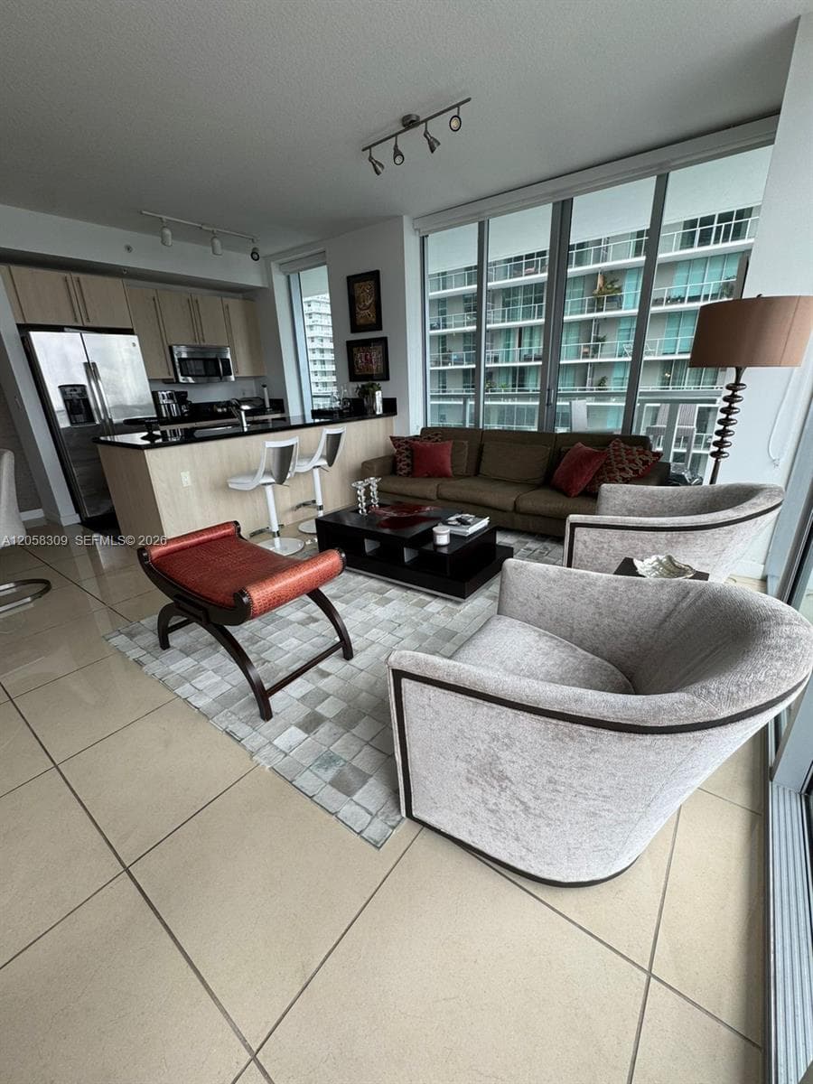 1111 SW 1 AV # 1414-N, Miami, FL 33130 photo 5