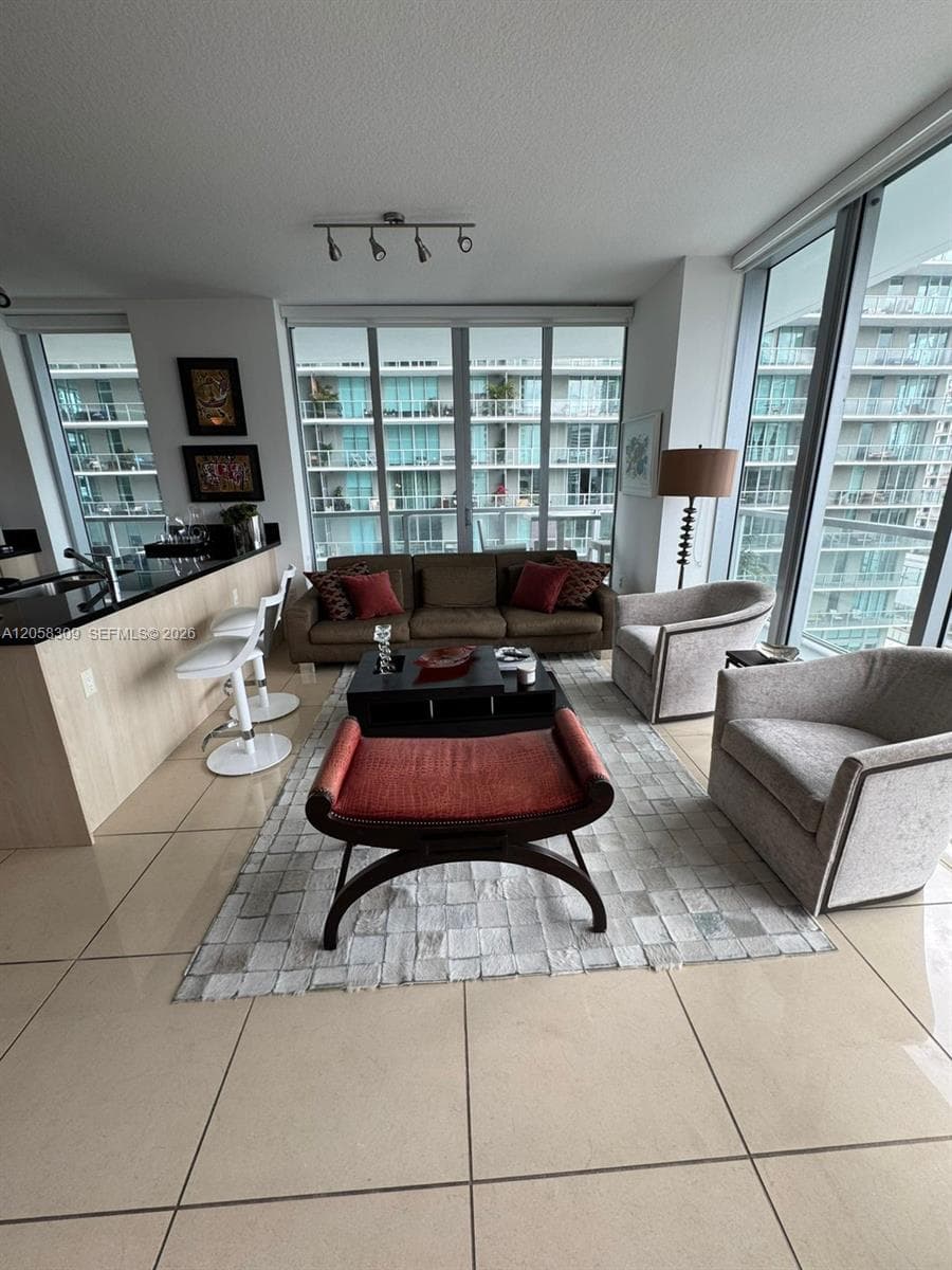 1111 SW 1 AV # 1414-N, Miami, FL 33130 photo 4