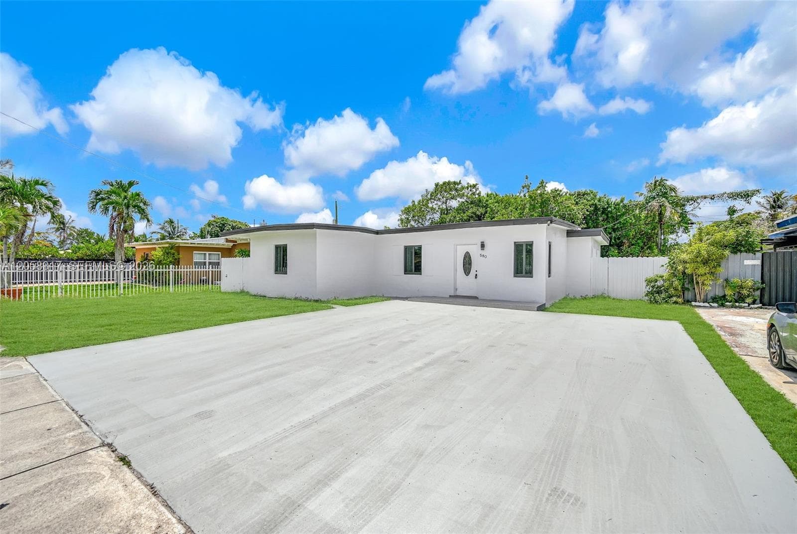 580 NW 116th Ter, Miami, FL 33168 photo 5