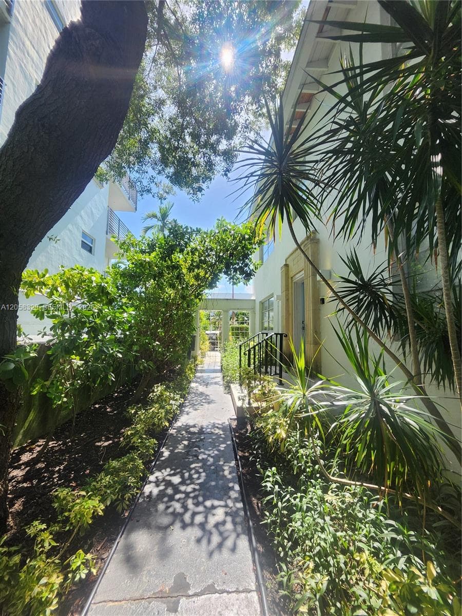 1557 Euclid Ave # 5, Miami Beach, FL 33139 photo 3
