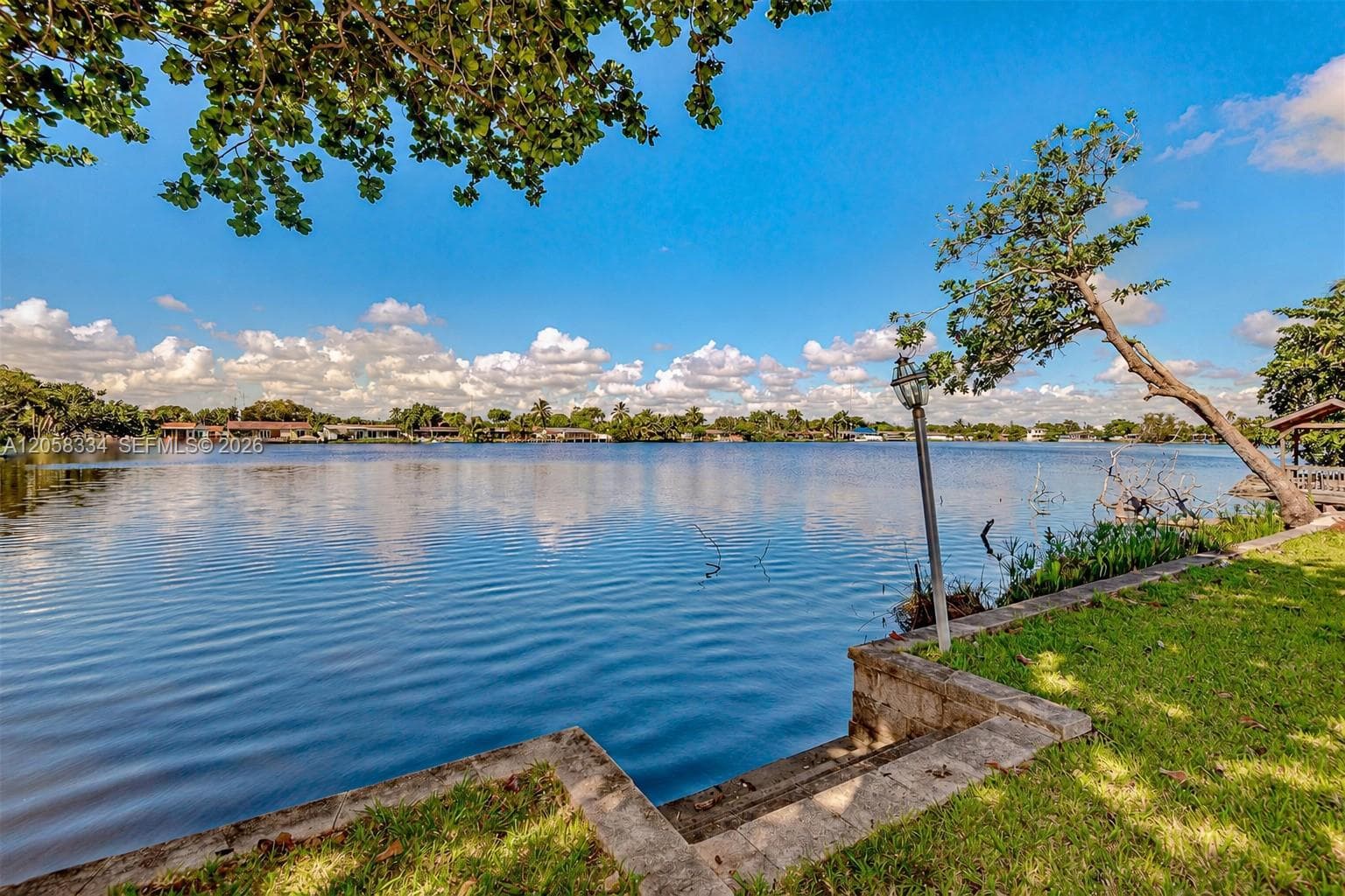 20950 NE 25th Ct, Miami, FL 33180 photo 2