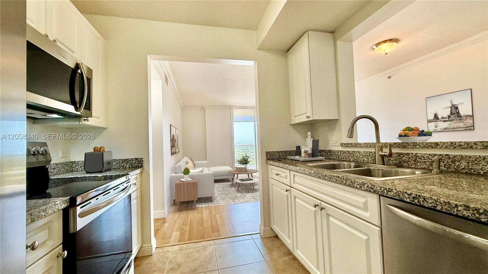900 SW 8th St # 1501, Miami, FL 33130 photo 5