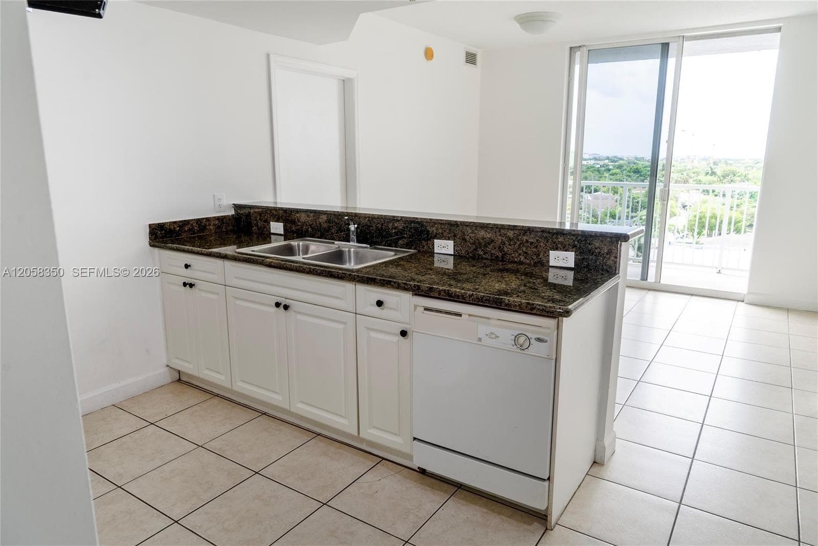 1 Glen Royal Pkwy # 809, Miami, FL 33125 photo 2