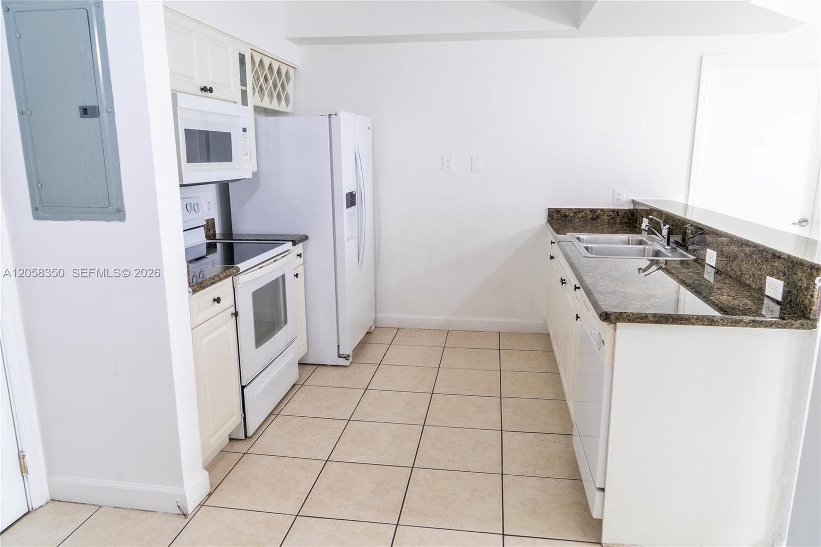 1 Glen Royal Pkwy # 809, Miami, FL 33125 photo 4