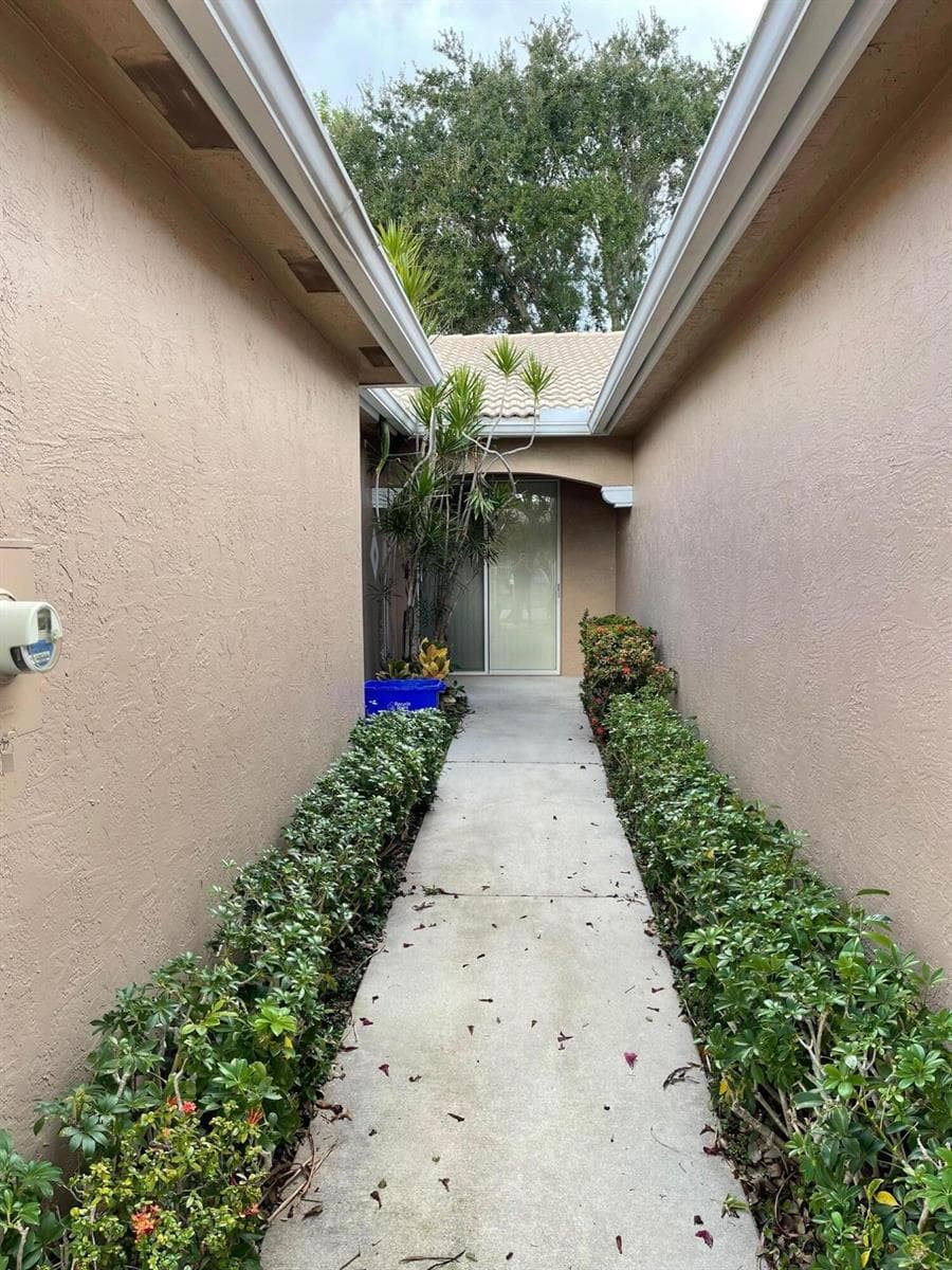 2551 Man Of War, West Palm Beach, FL 33411 photo 2