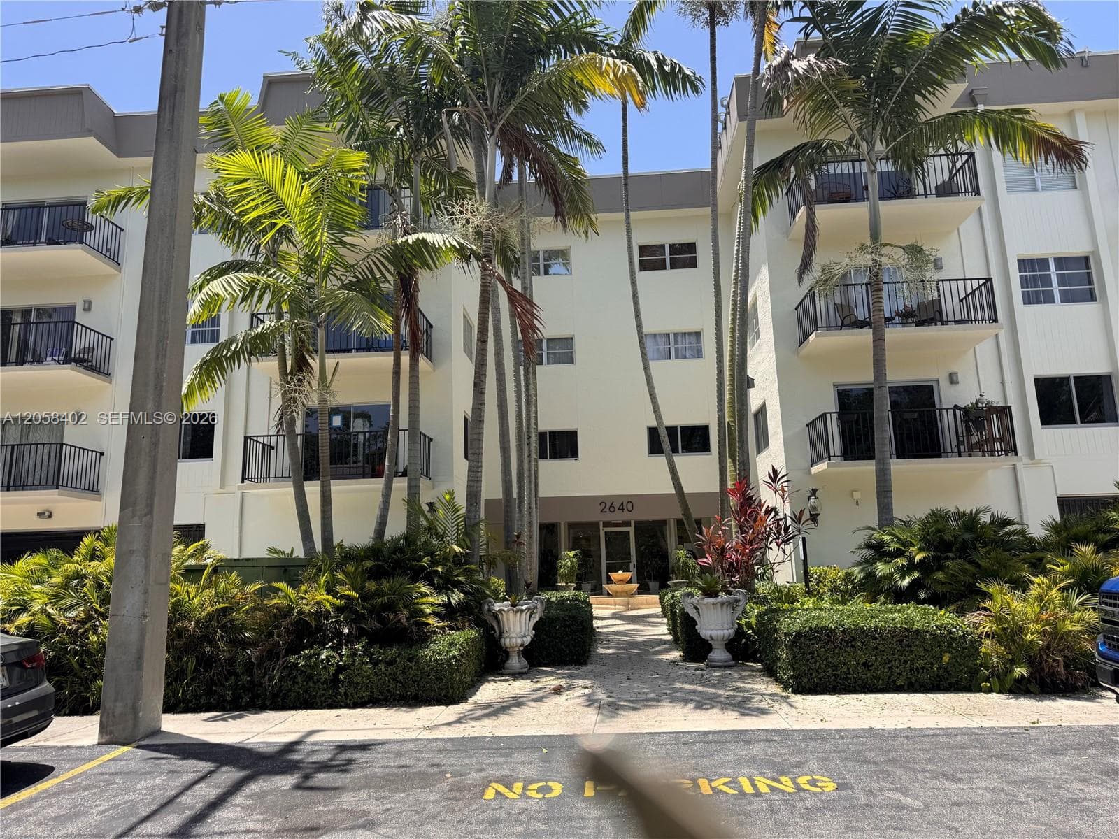 2640 NE 135th St # 406, North Miami, FL 33181