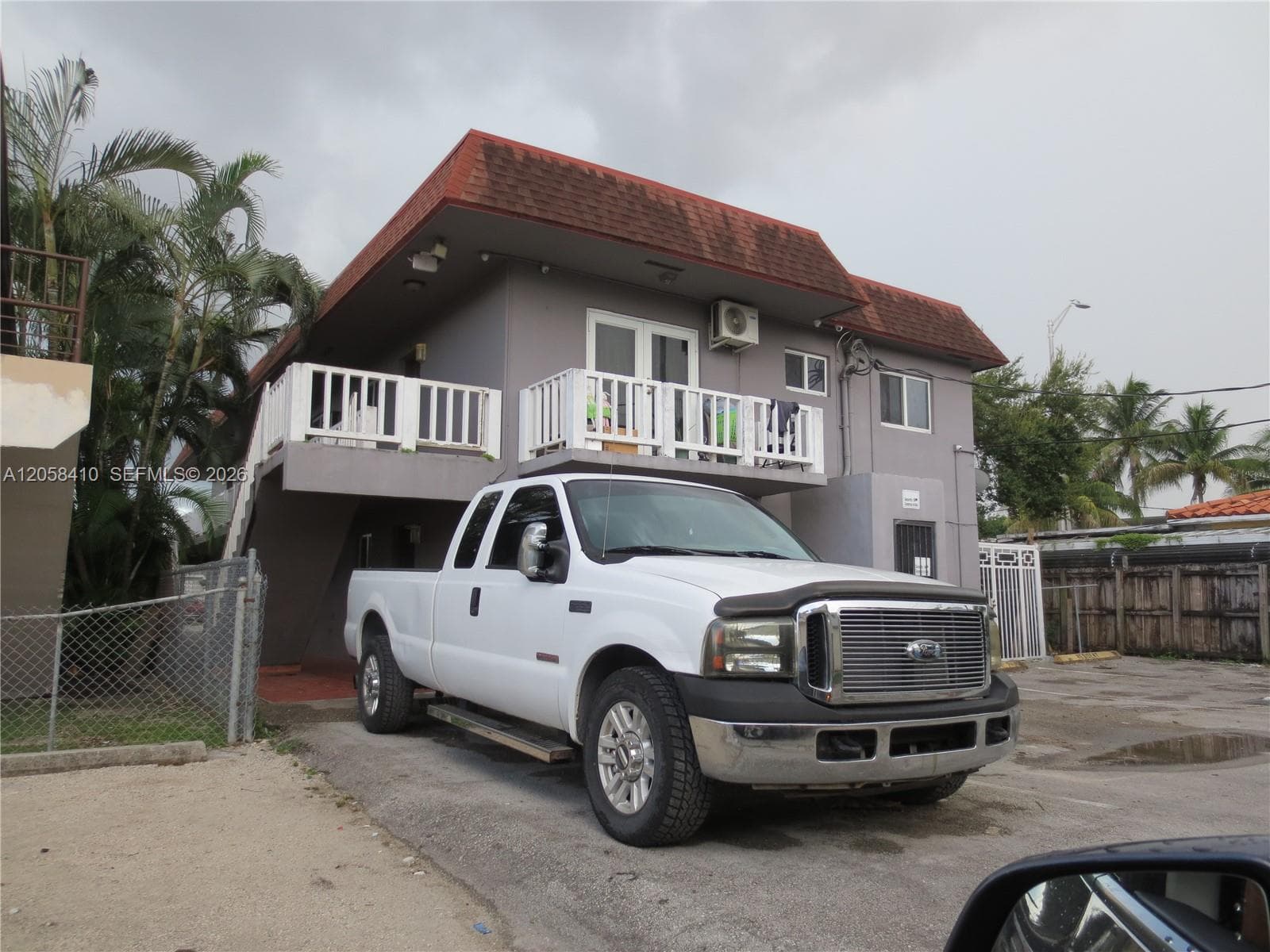 85 W 28th St, Hialeah, FL 33010 photo 4