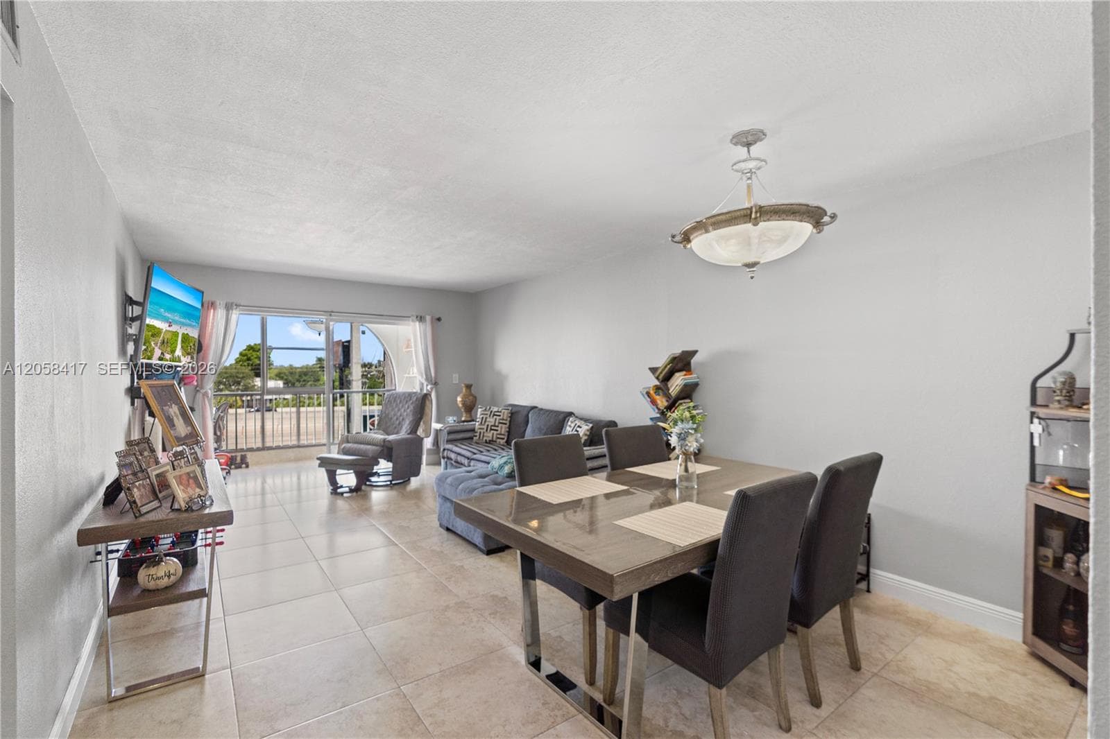 6215 W 20th Ave # 402, Hialeah, FL 33012 photo 2