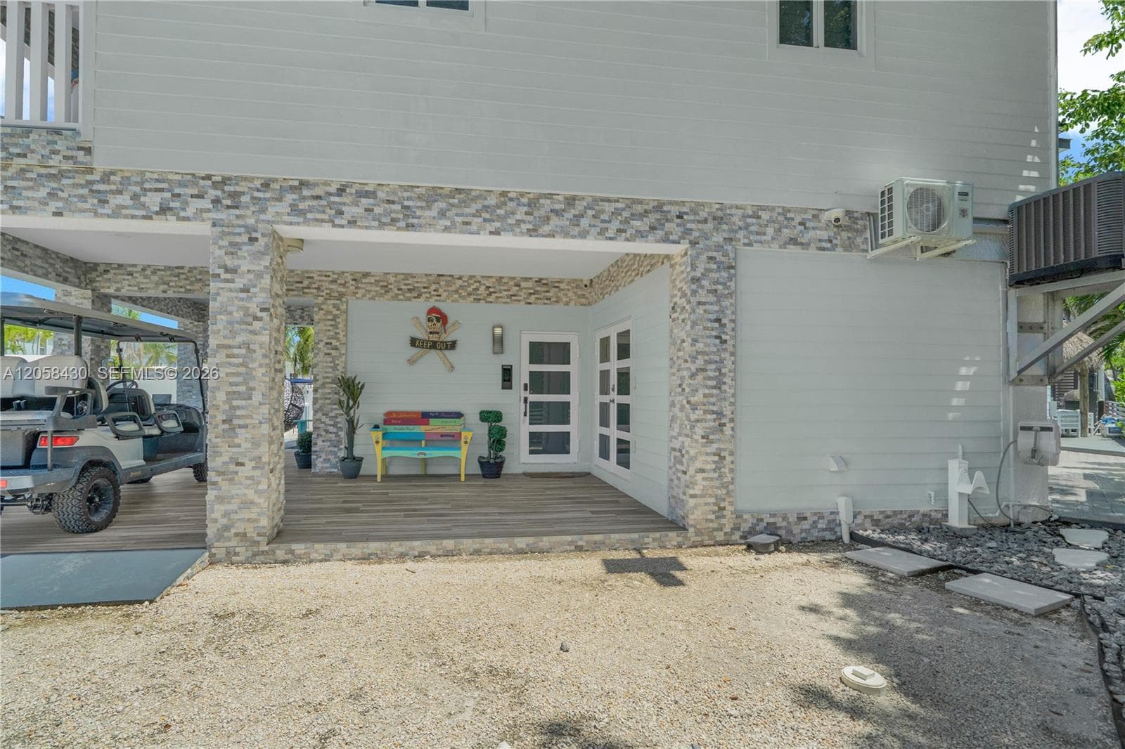 203 Pimilico Ln, Key Largo, FL 33037 photo 2
