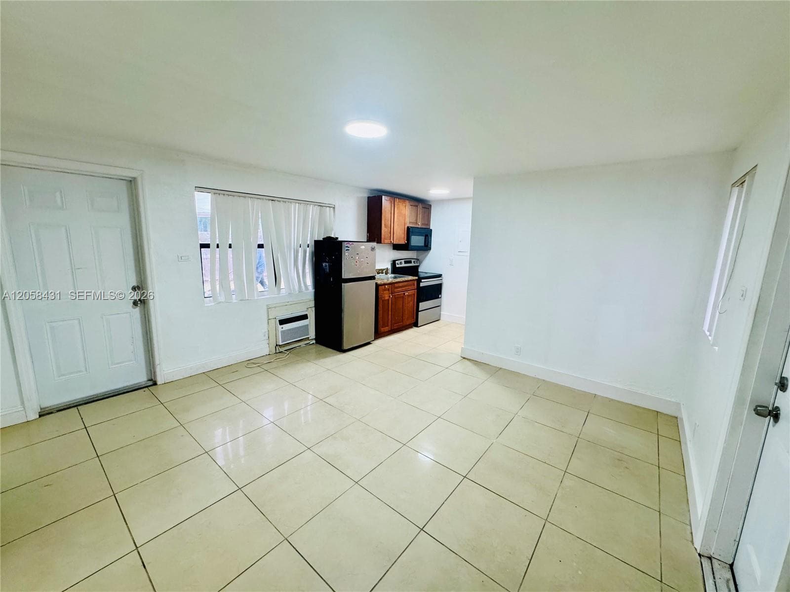 536 SW 6th Ter, Homestead, FL 33030 photo 4