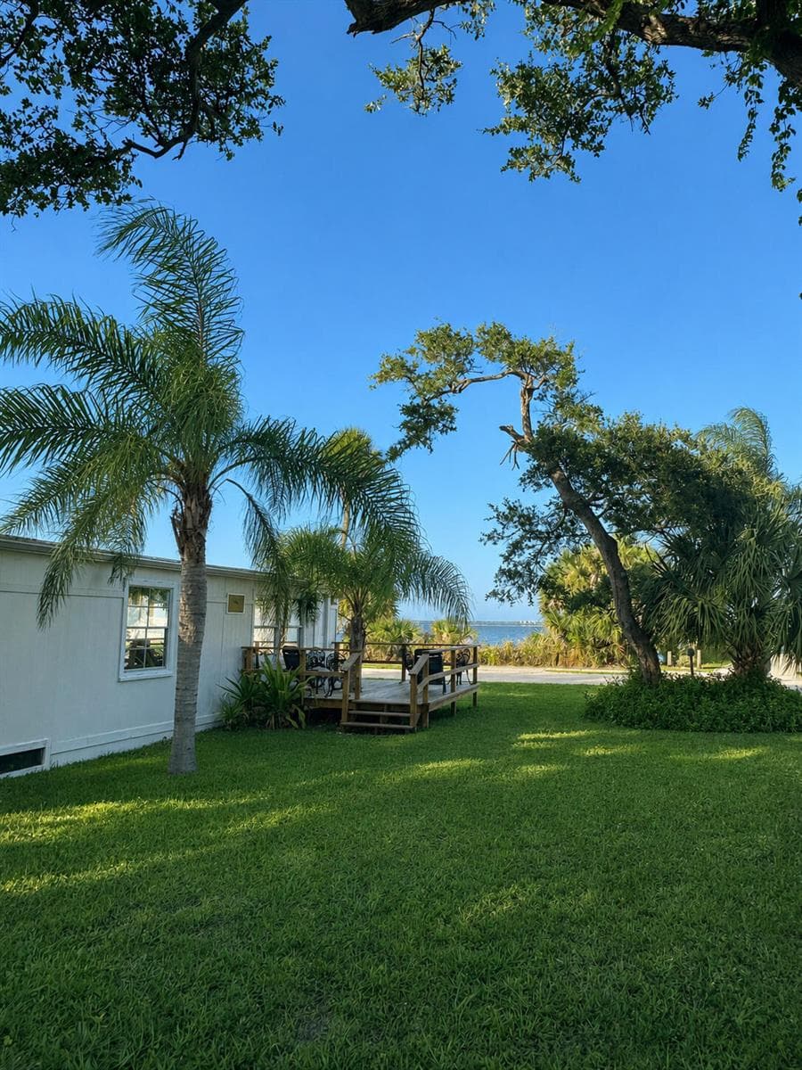 1026 Indian River Drive, Sebastian, FL 32958 photo 2