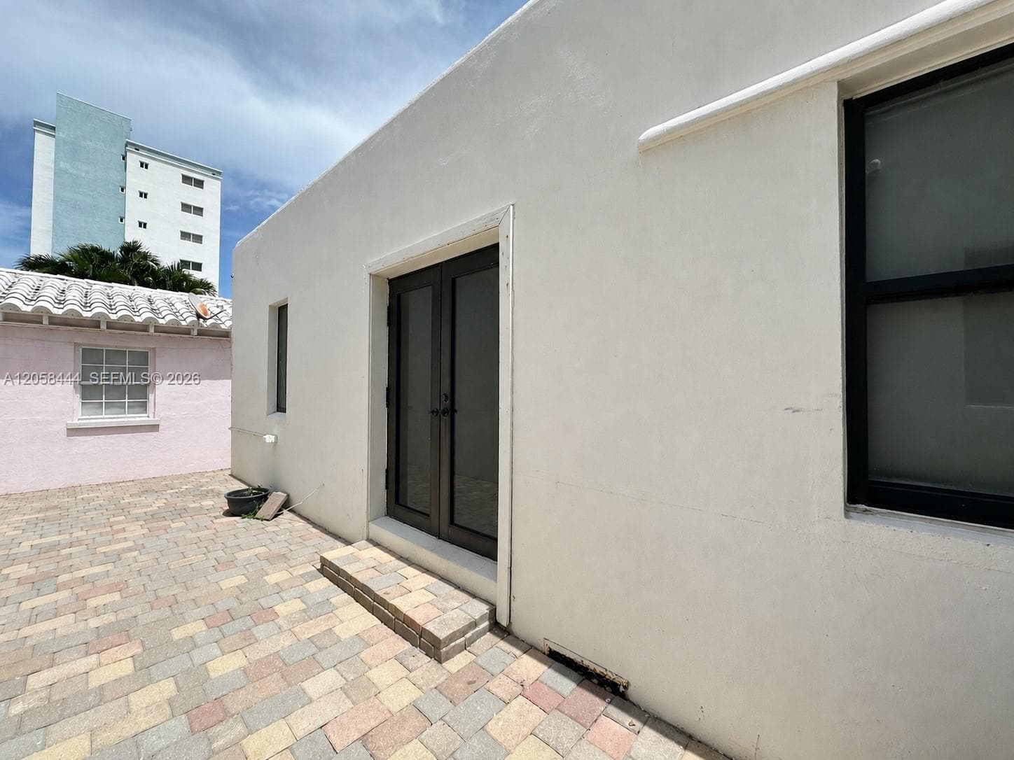 323 Fillmore St # 10, Hollywood, FL 33019 photo 5