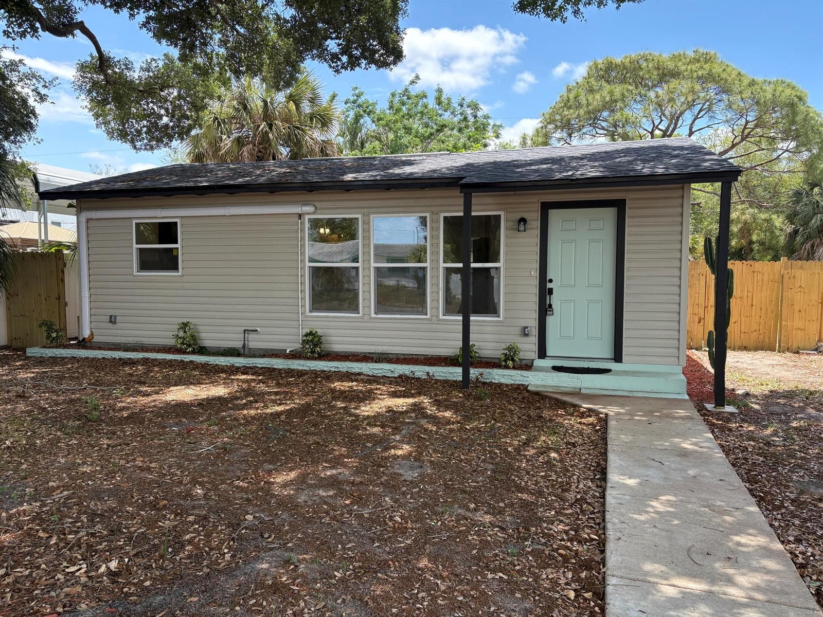 6948 DARTMOUTH Avenue N, FL 33710 photo 3