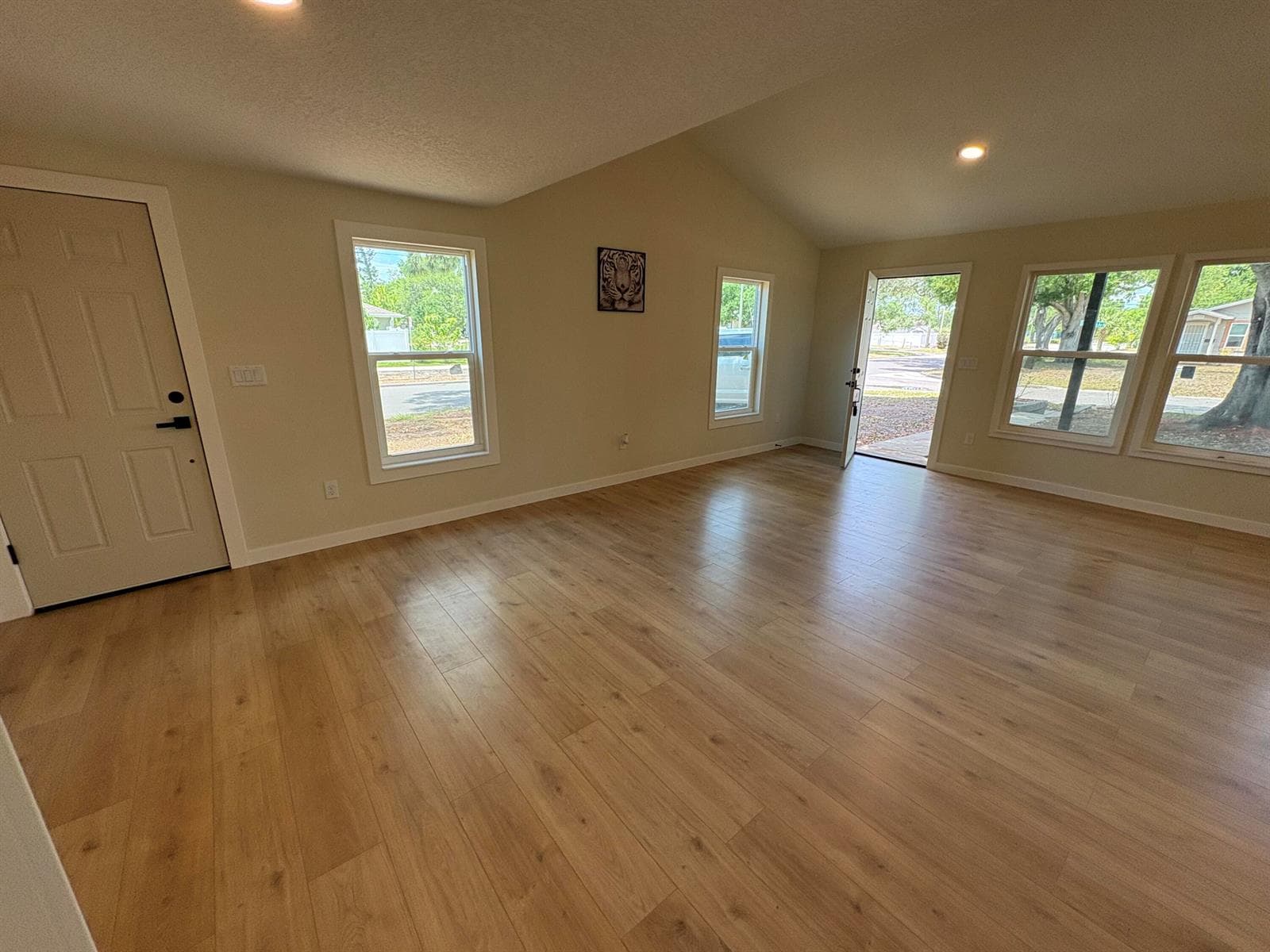 6948 DARTMOUTH Avenue N, FL 33710 photo 4