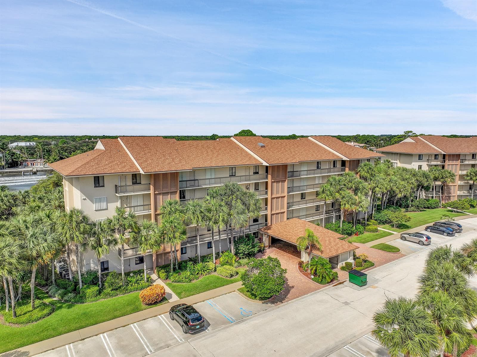 2001 Marina Isle Way # 203, Jupiter, FL 33477 photo 3
