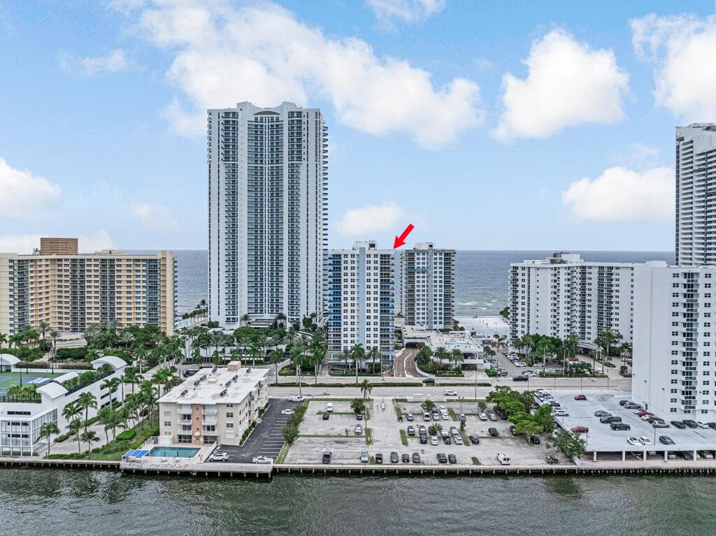 2751 S Ocean Drive # 1008, Hollywood, FL 33019