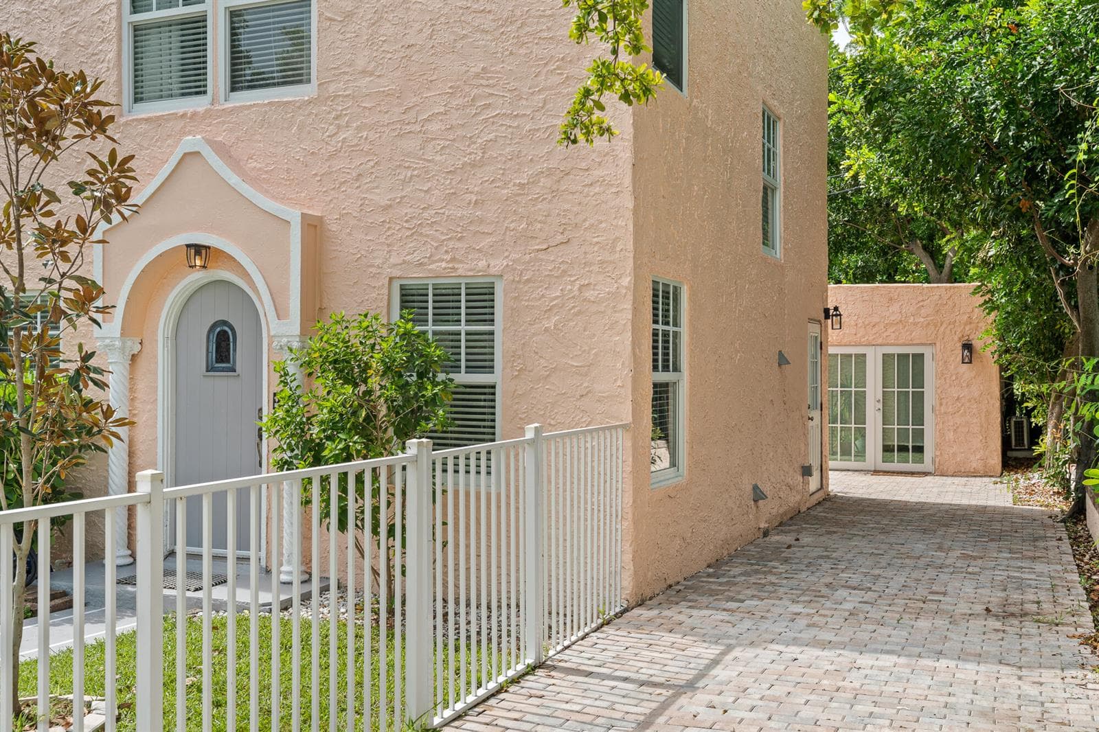 820 29TH Street, West Palm Beach, FL 33407 photo 3