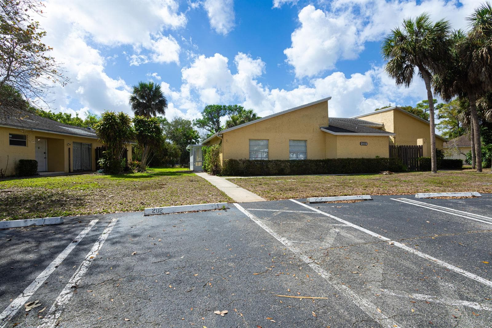 202 Sparrow Drive # 1, Royal Palm Beach, FL 33411 photo 3