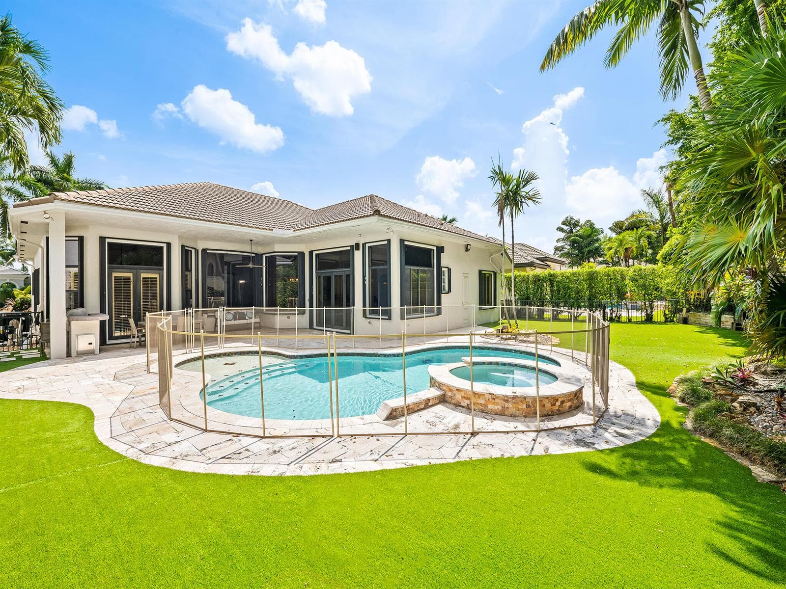 10800 Blue Palm Street, Plantation, FL 33324 photo 3