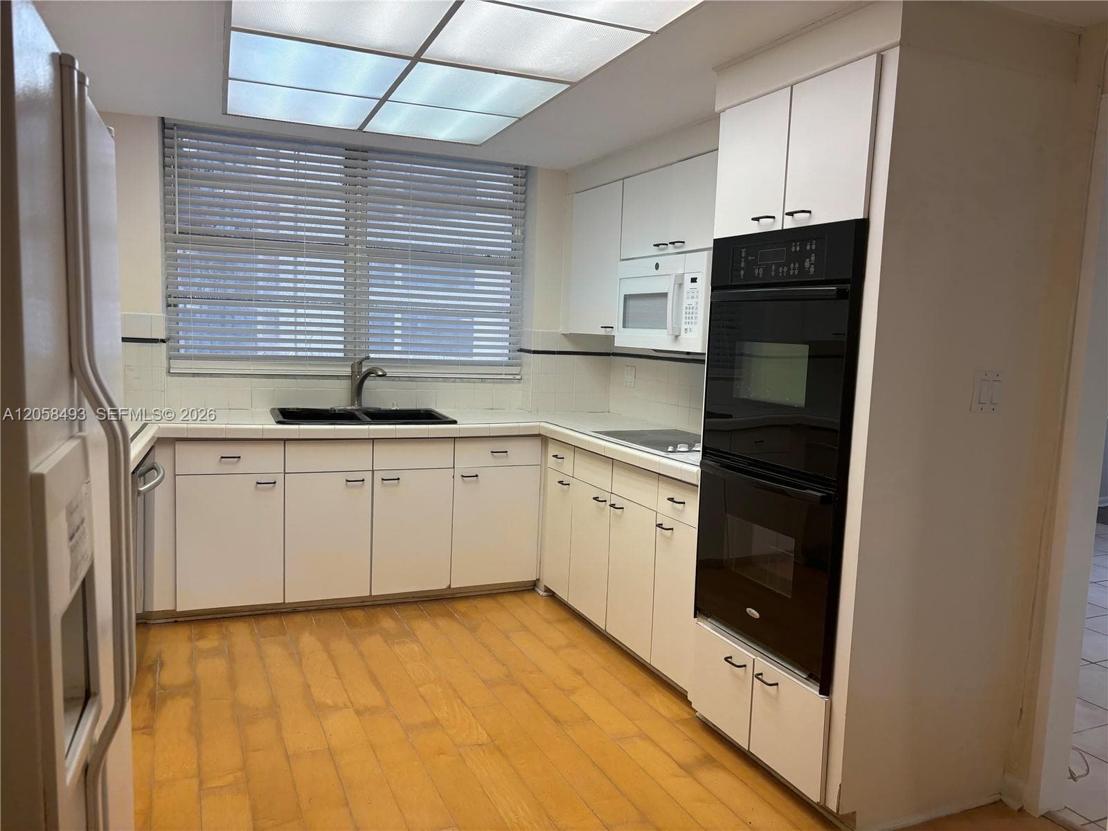 5255 Collins Ave # 6J, Miami Beach, FL 33140 photo 3