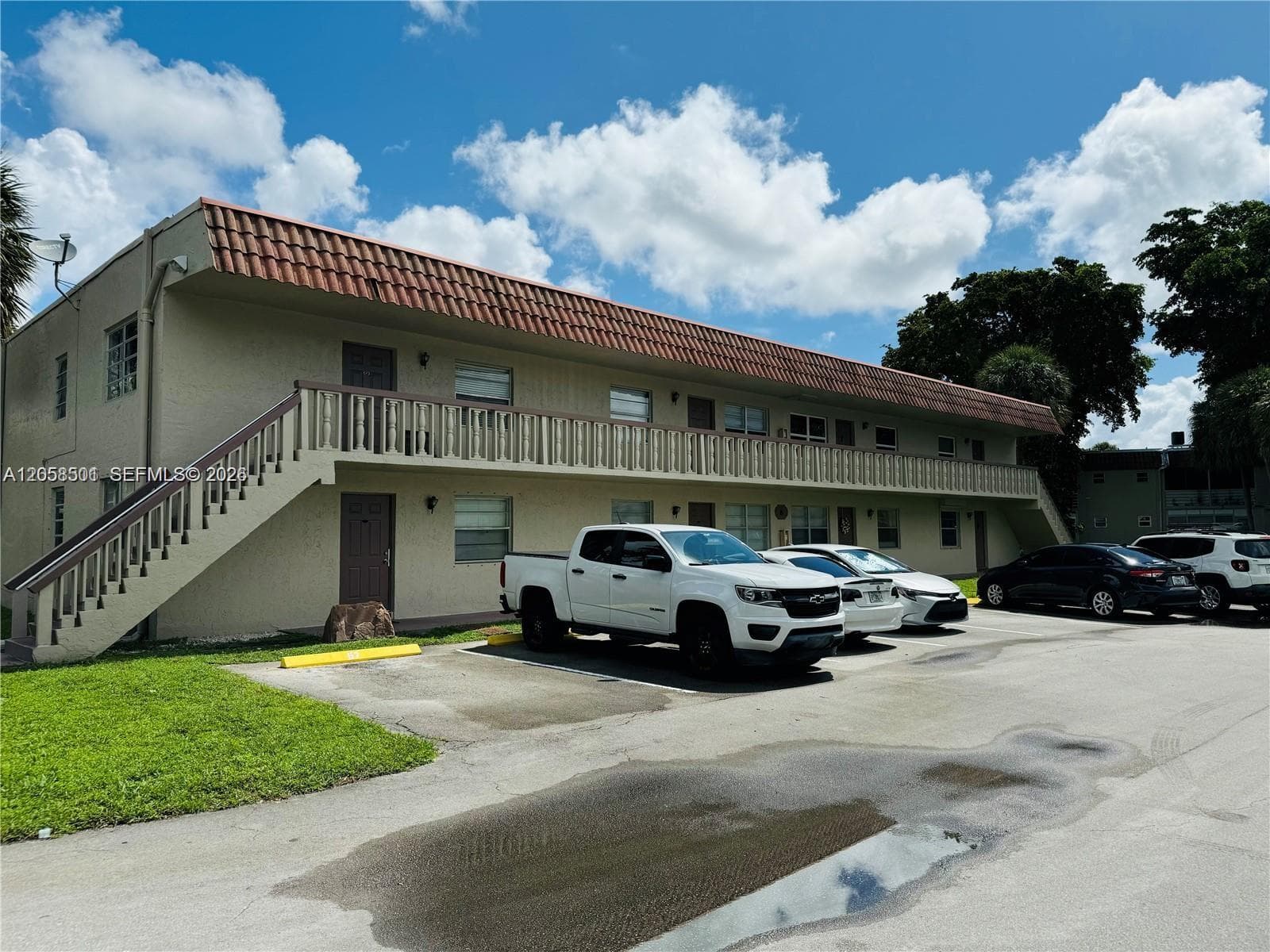 3777 NW 78th Ave # 8E, Davie, FL 33024 photo 2