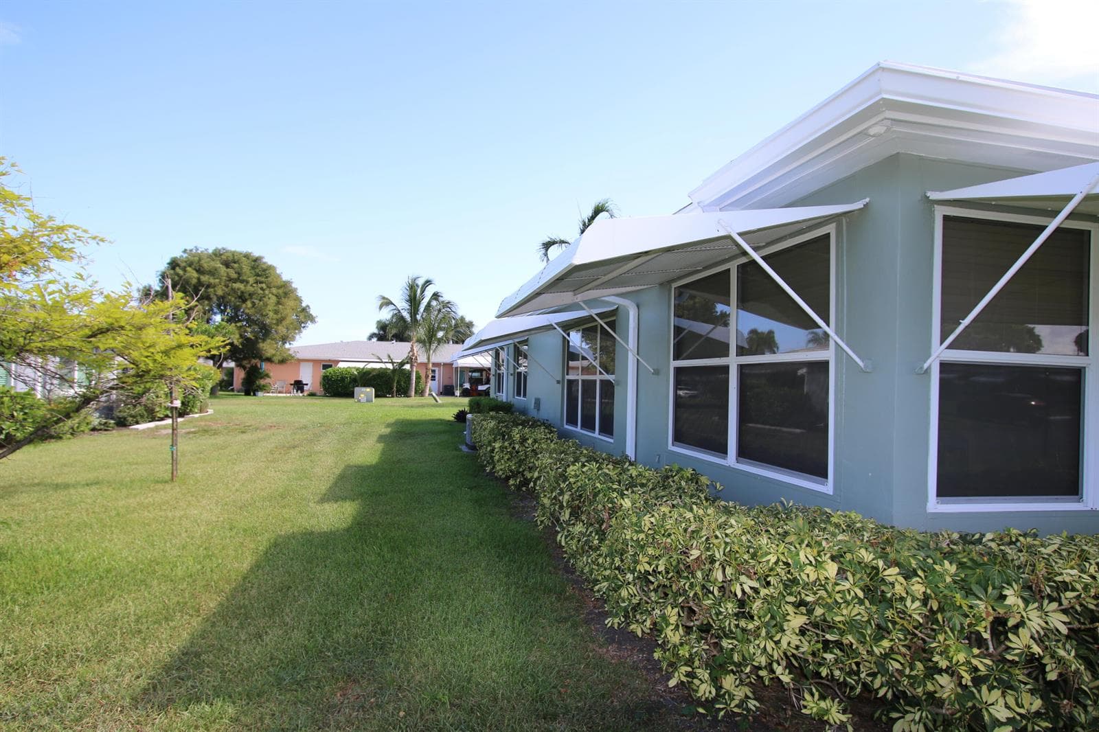 190 South Boulevard, Boynton Beach, FL 33435 photo 2