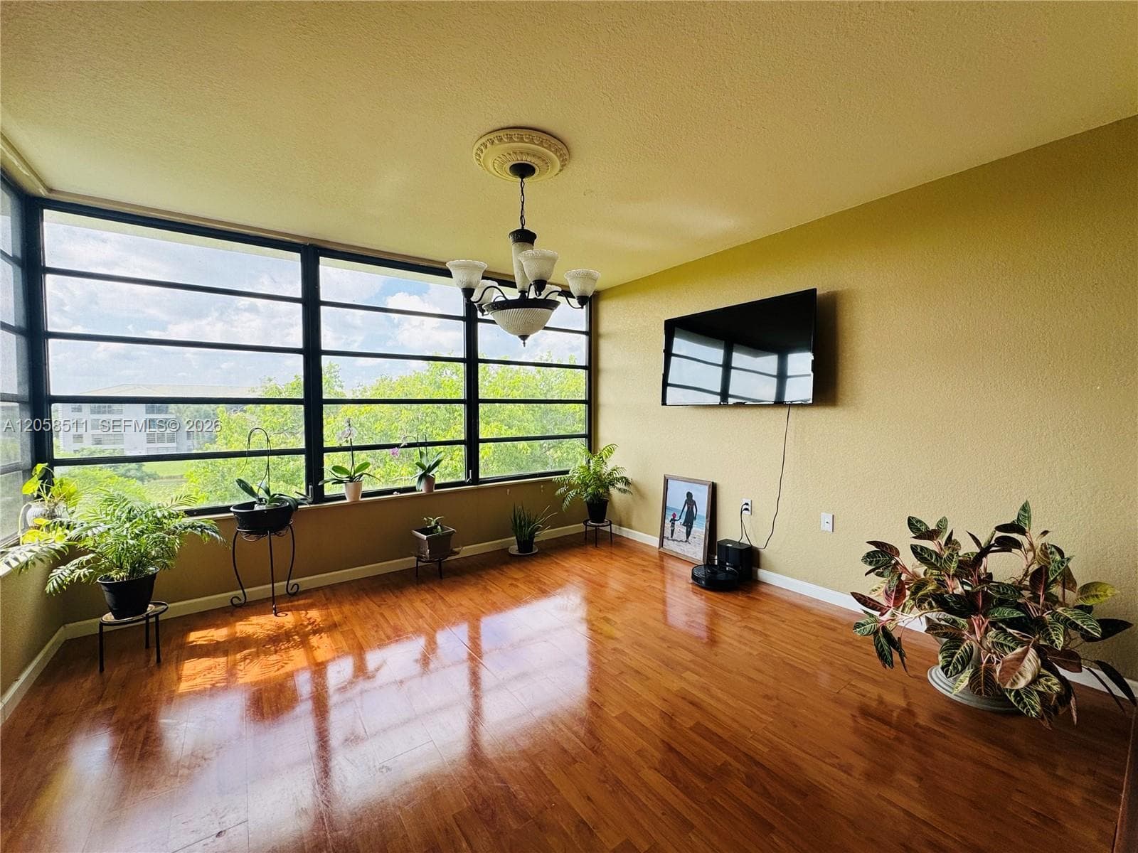 1705 Whitehall Dr # 401, Davie, FL 33324 photo 5